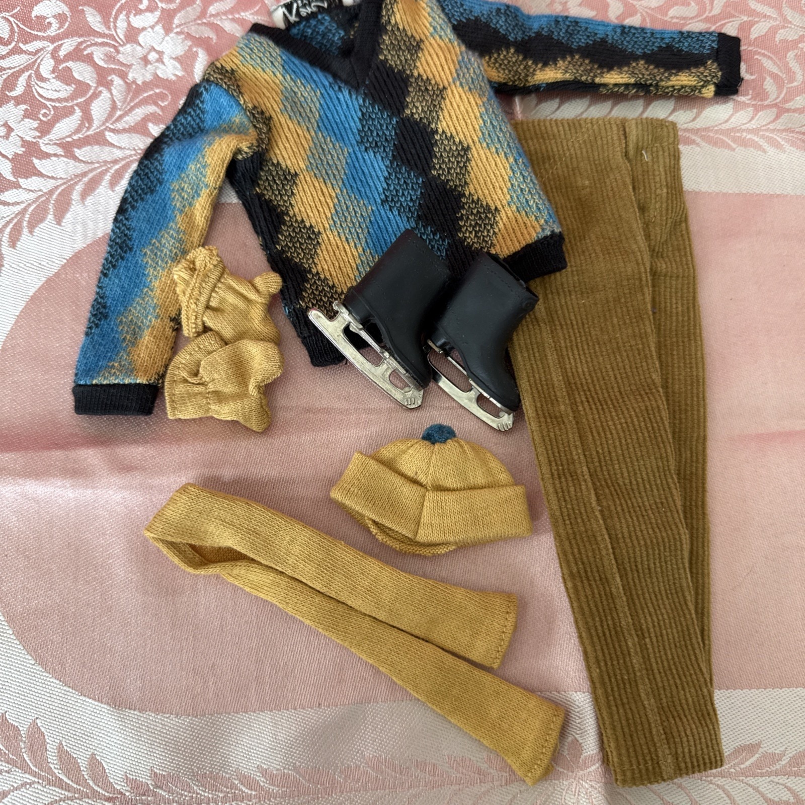 Vintage Barbie Ken Fun On Ice #791 Mattel
