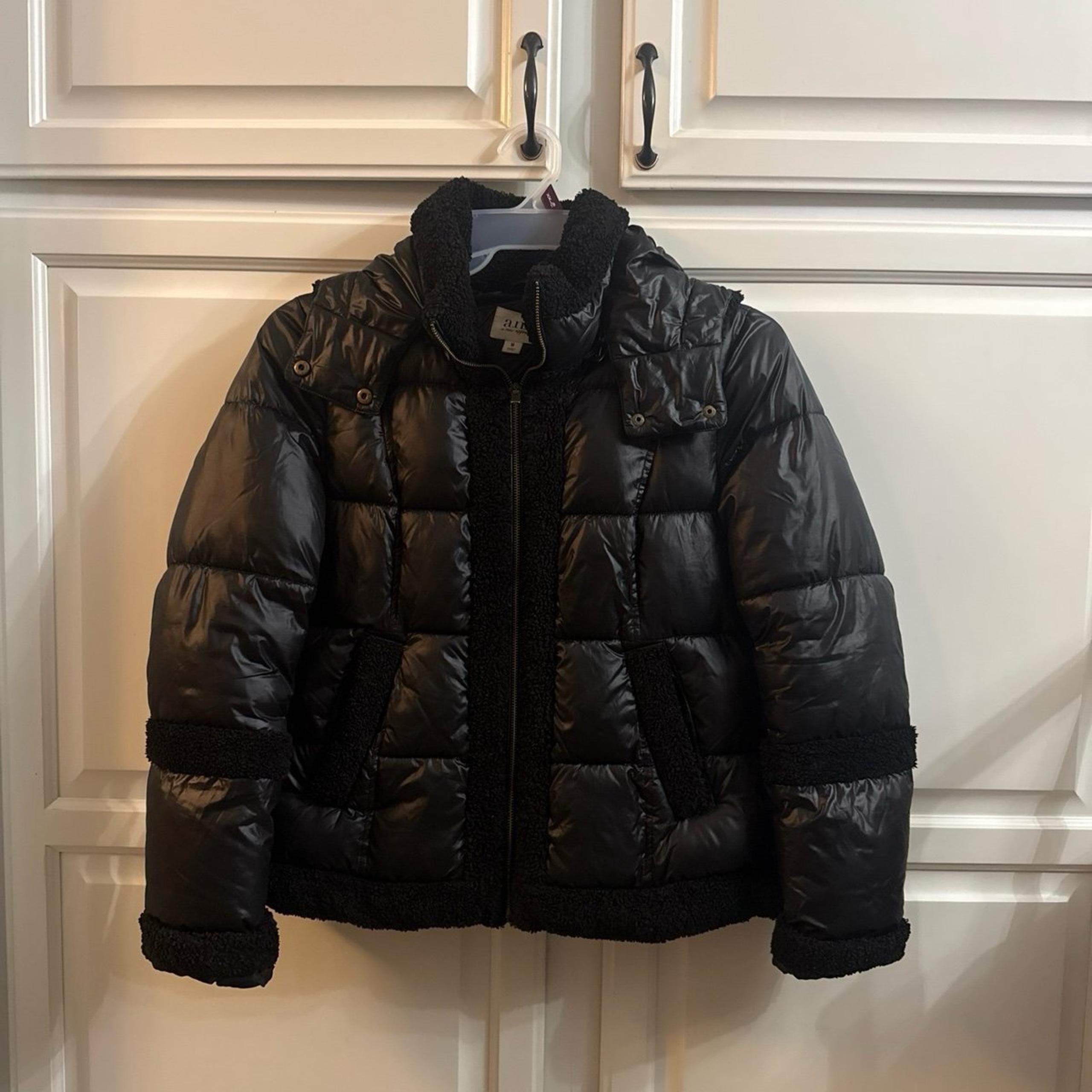 Black Puffer jacket women’s medium