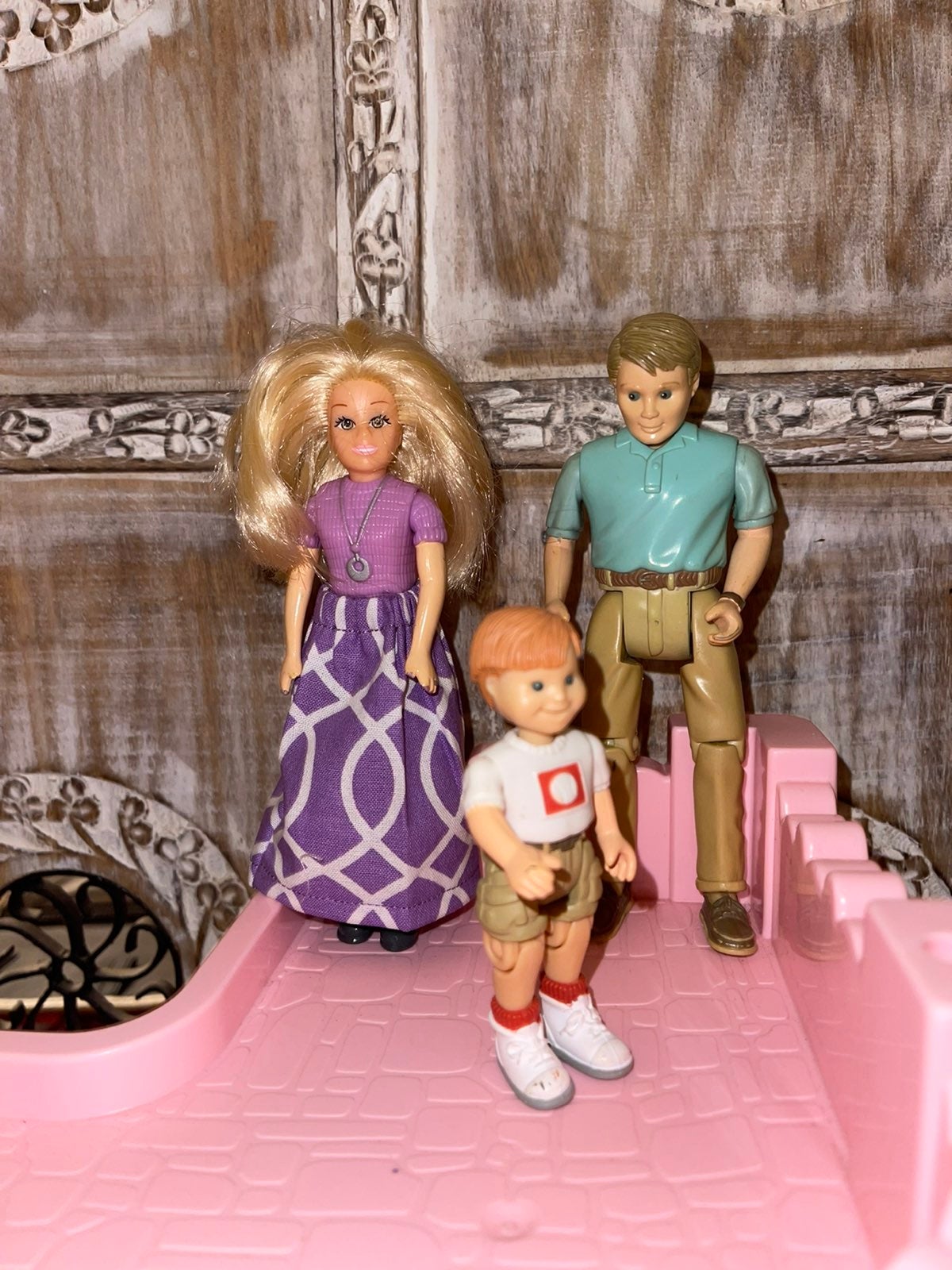 Loving family mom boy dad 2 skirt