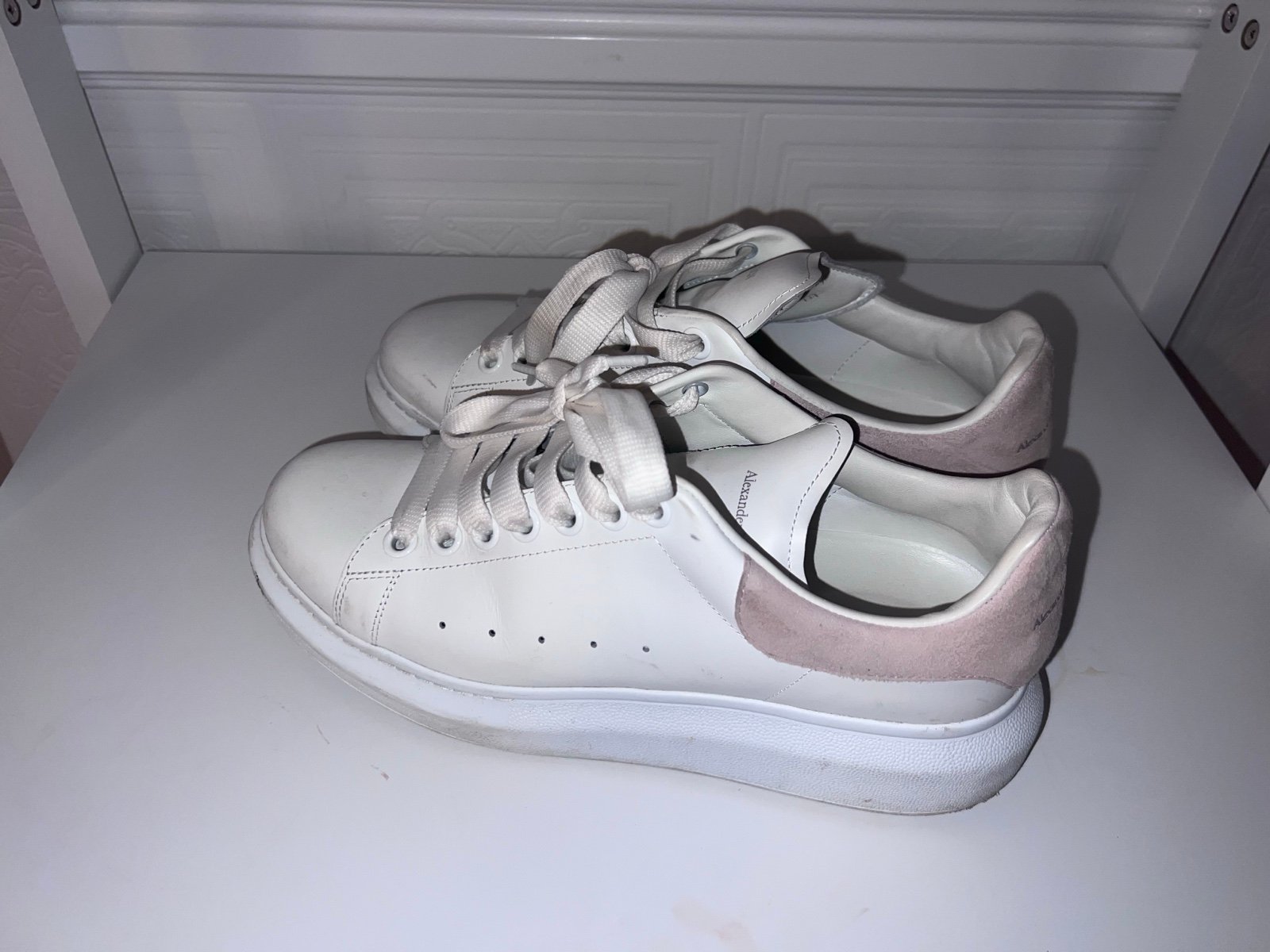 Alexander McQueen Oversized Sneaker in White/Patchouli