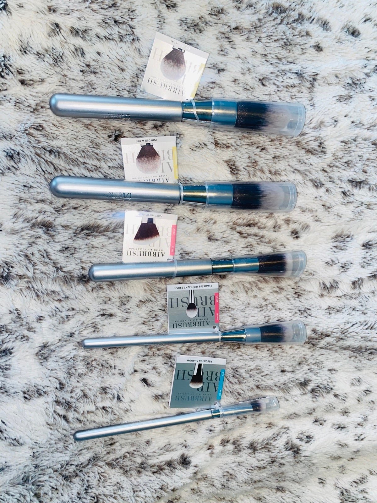 IT makeup brushes
