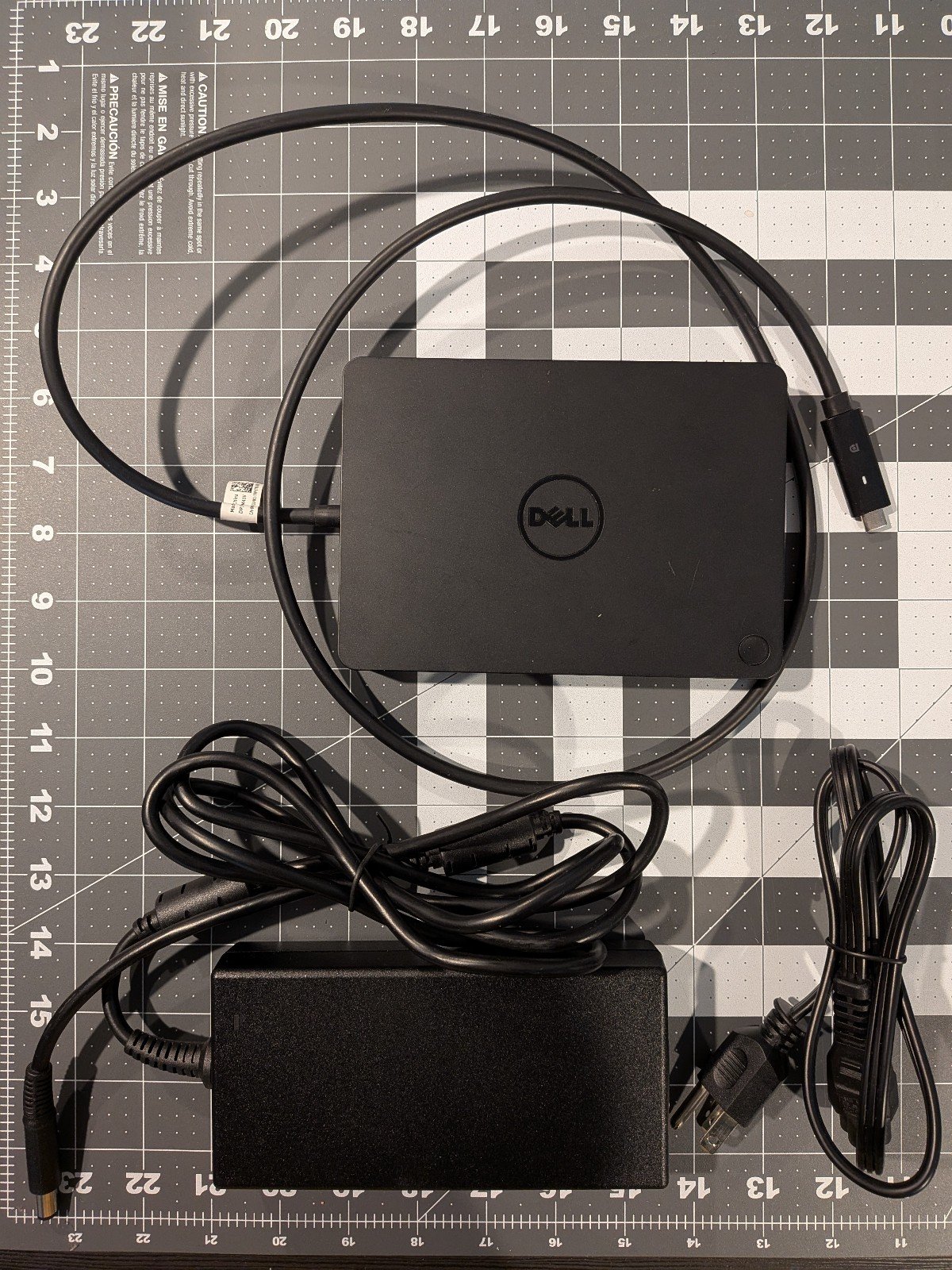 Dell K17A WD15 dock with power supply