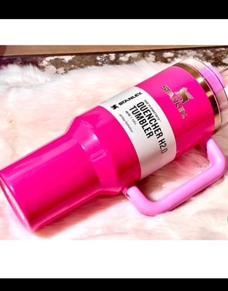 stanley PINK parade limited edition quencher flowstate tumbler