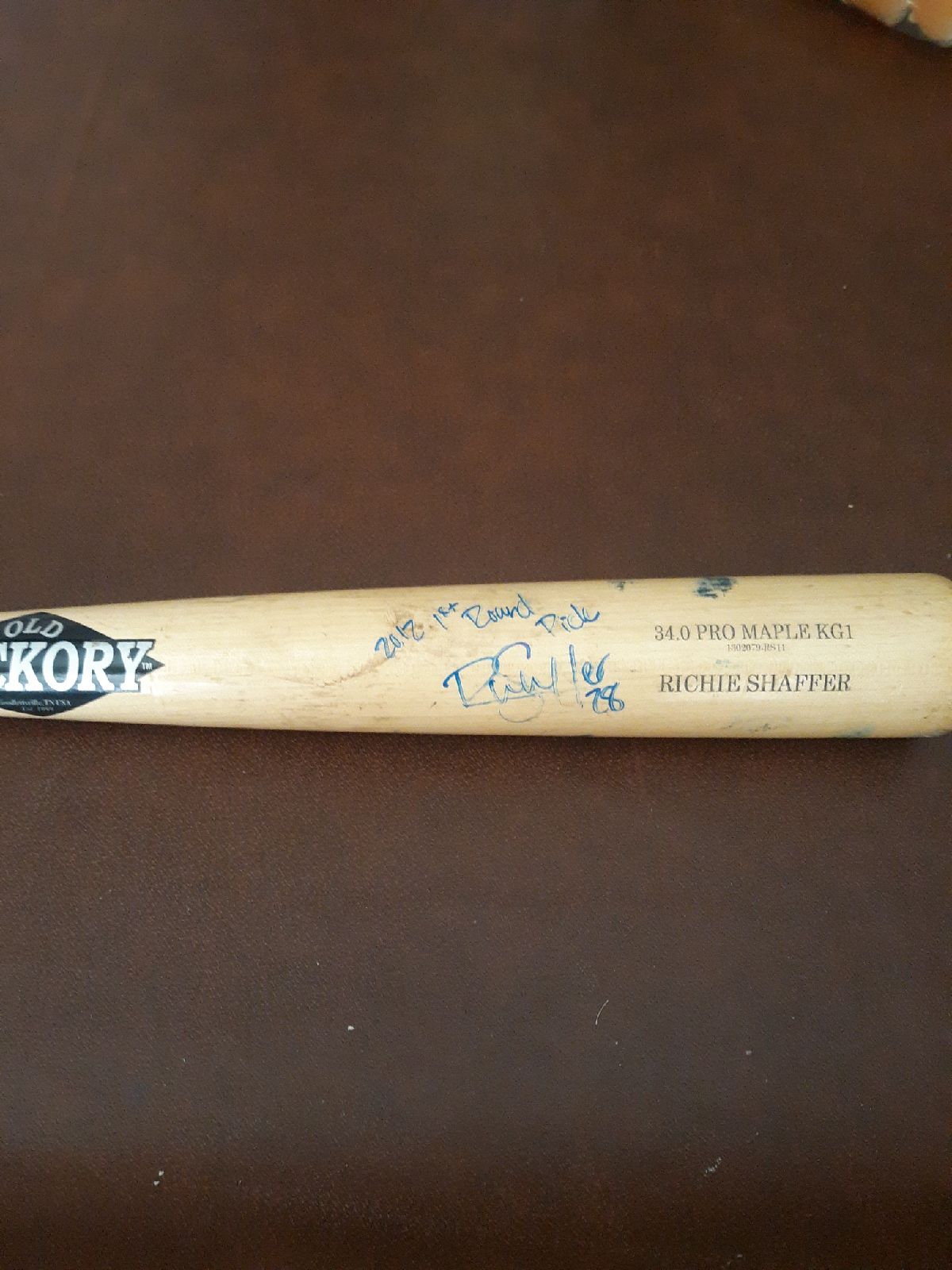 Richie Shaffer gu signed baseball bat