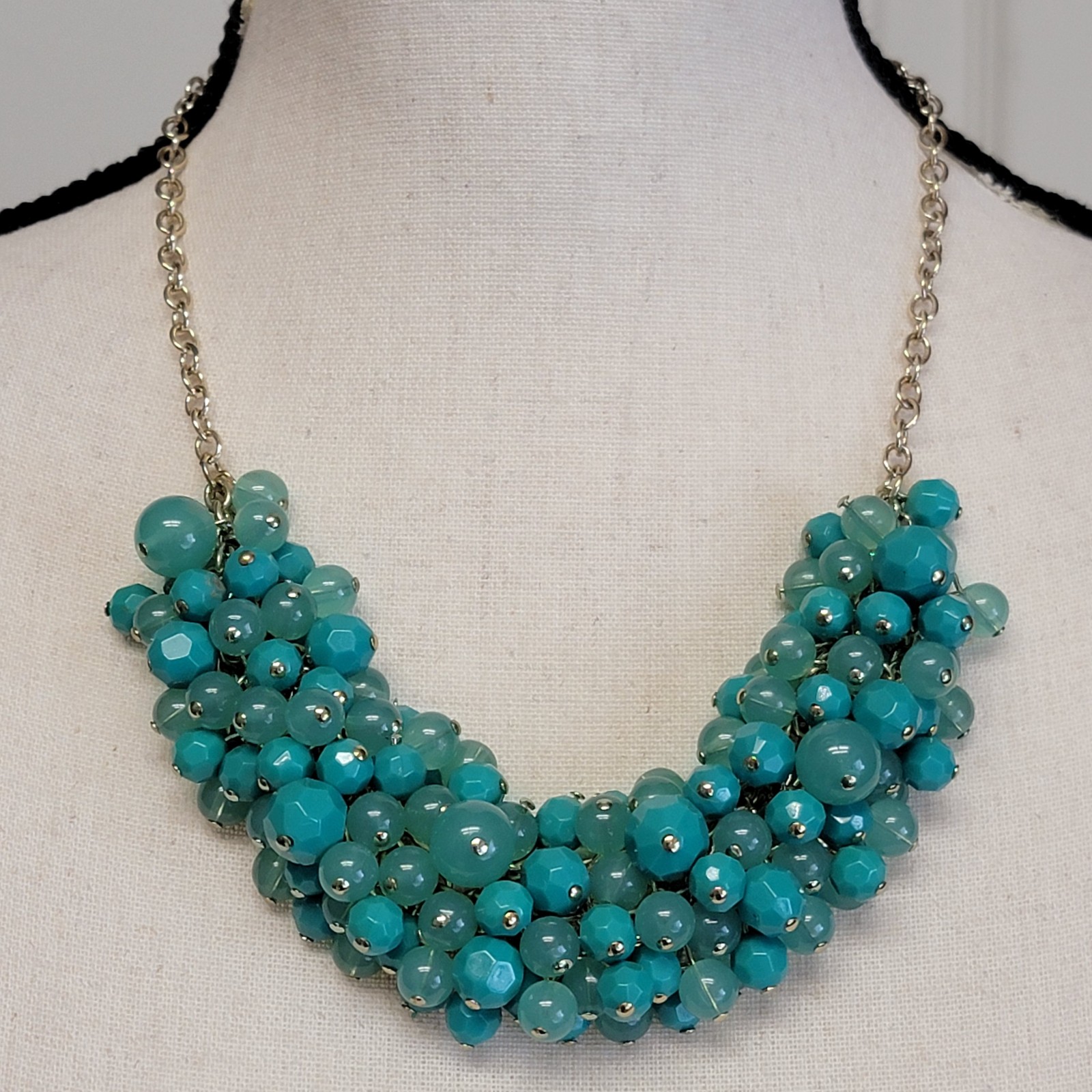 Banana Republic Green Beaded Statement Necklace Cluster Beads Teal Gold Tone