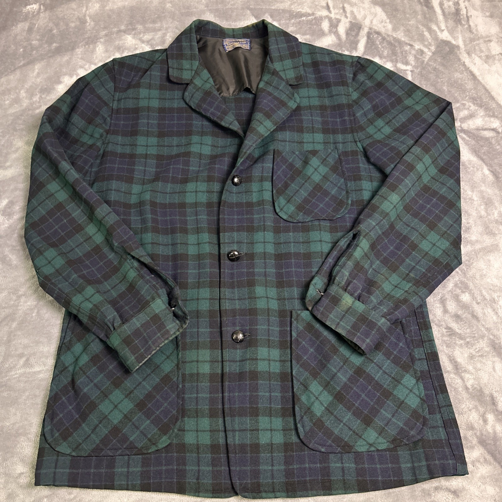 Vintage Pendleton Plaid Green Virgin Wool Men's Mackinaw Jacket Size M USA Made!