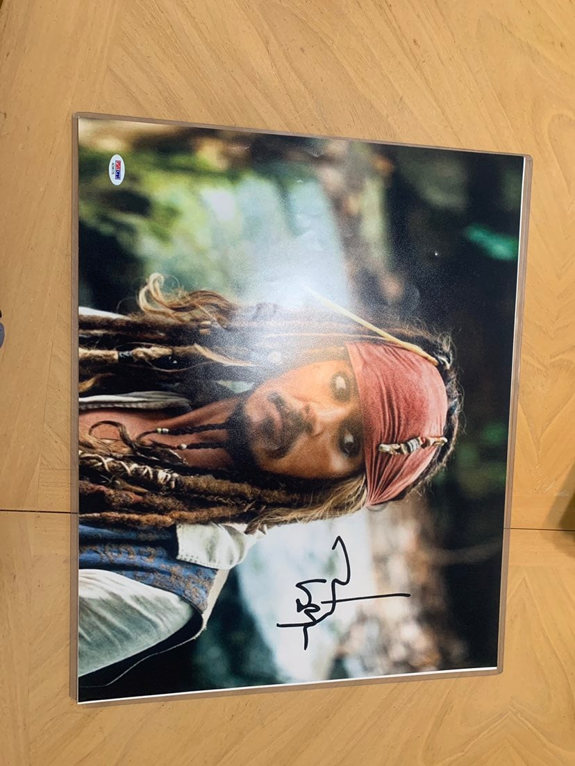 autograph Johnny Depp 16 x 20 Authentica