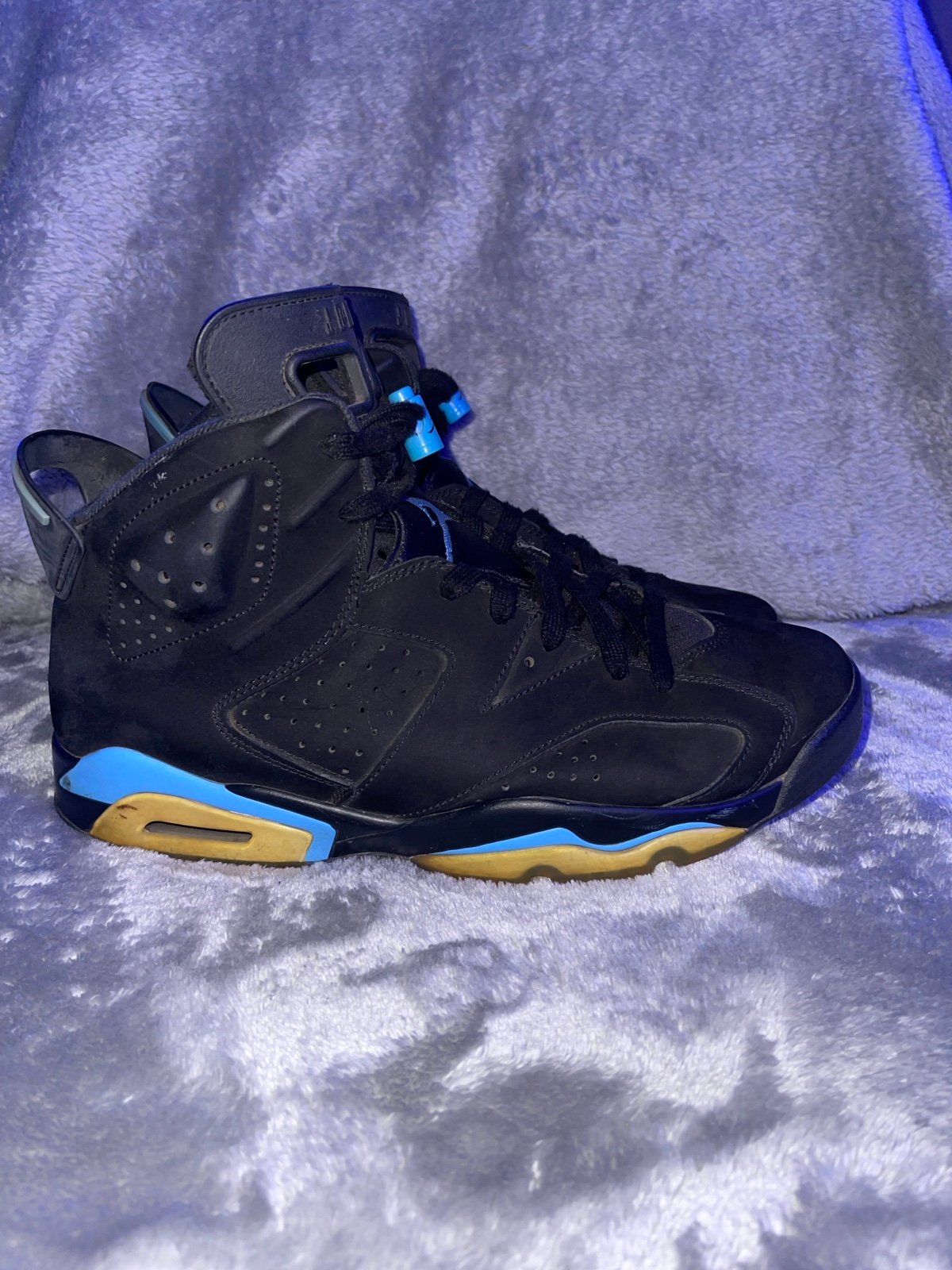 Air Jordan 6 Retro 'UNC' Size 10.5 Black University Blue 384664-006