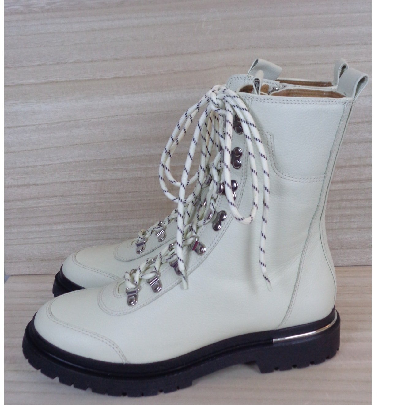 Via Spiga Tavvi Hiker Boots Leather Milk White Combat Womens Size 8.5