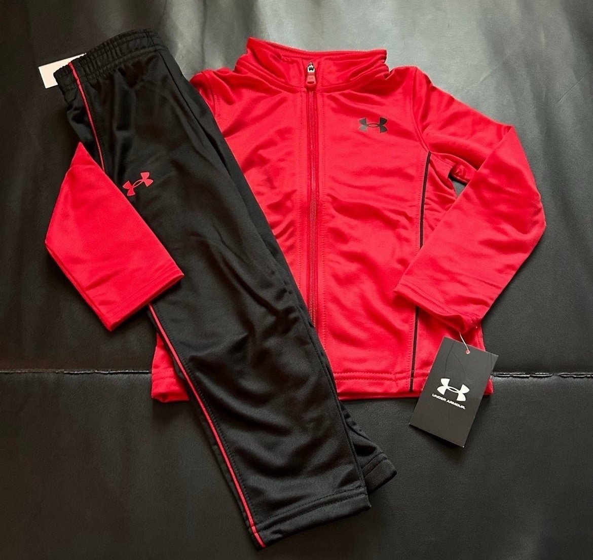 NWT Under Armour athletic track suit set boys size 3T