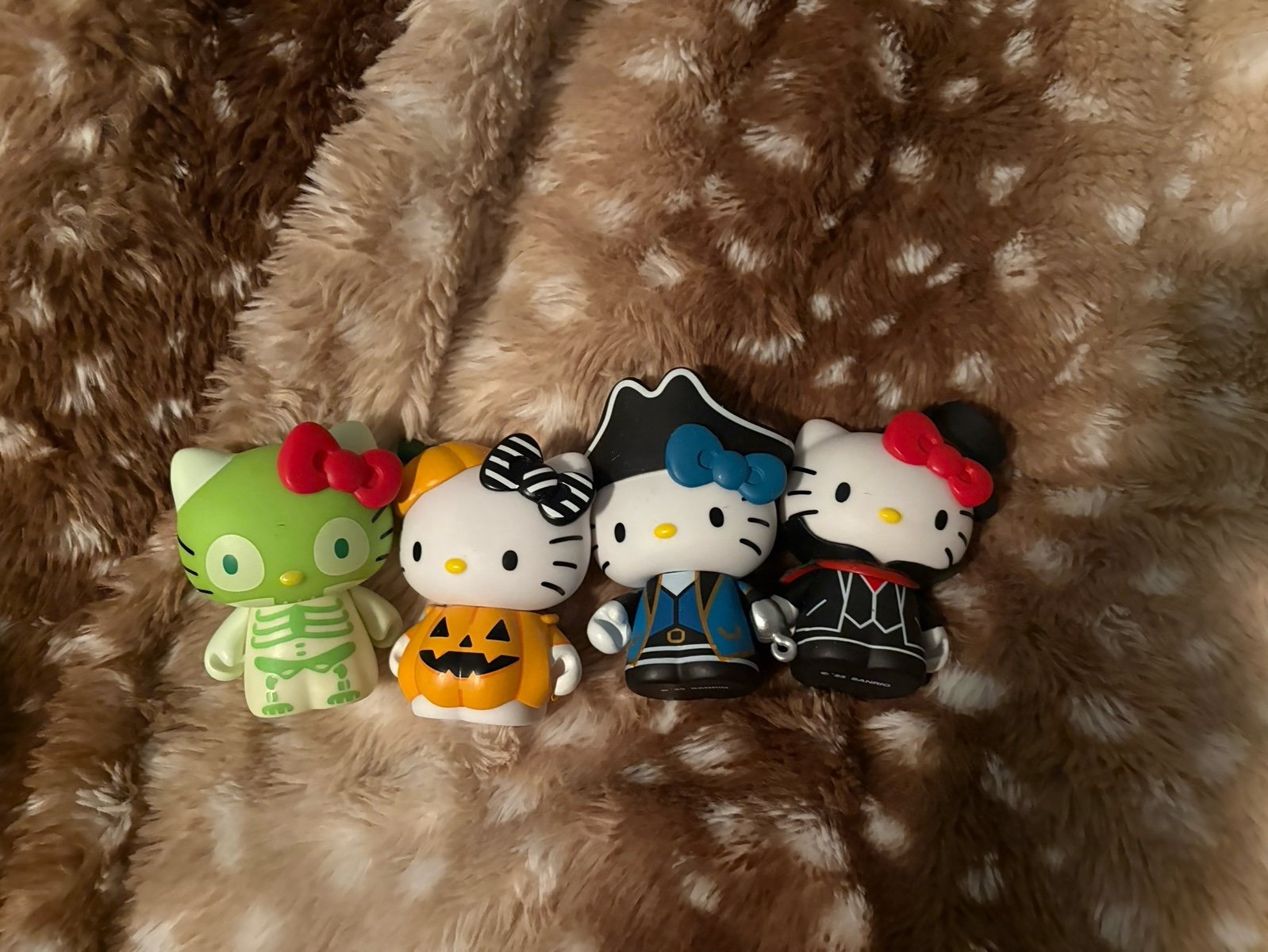Hello Kitty kidrobot halloween figures!!!