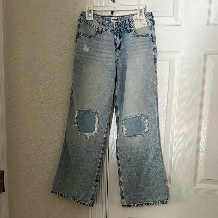 Abercrombie kids low rise baggy lightweight jeans 11/12