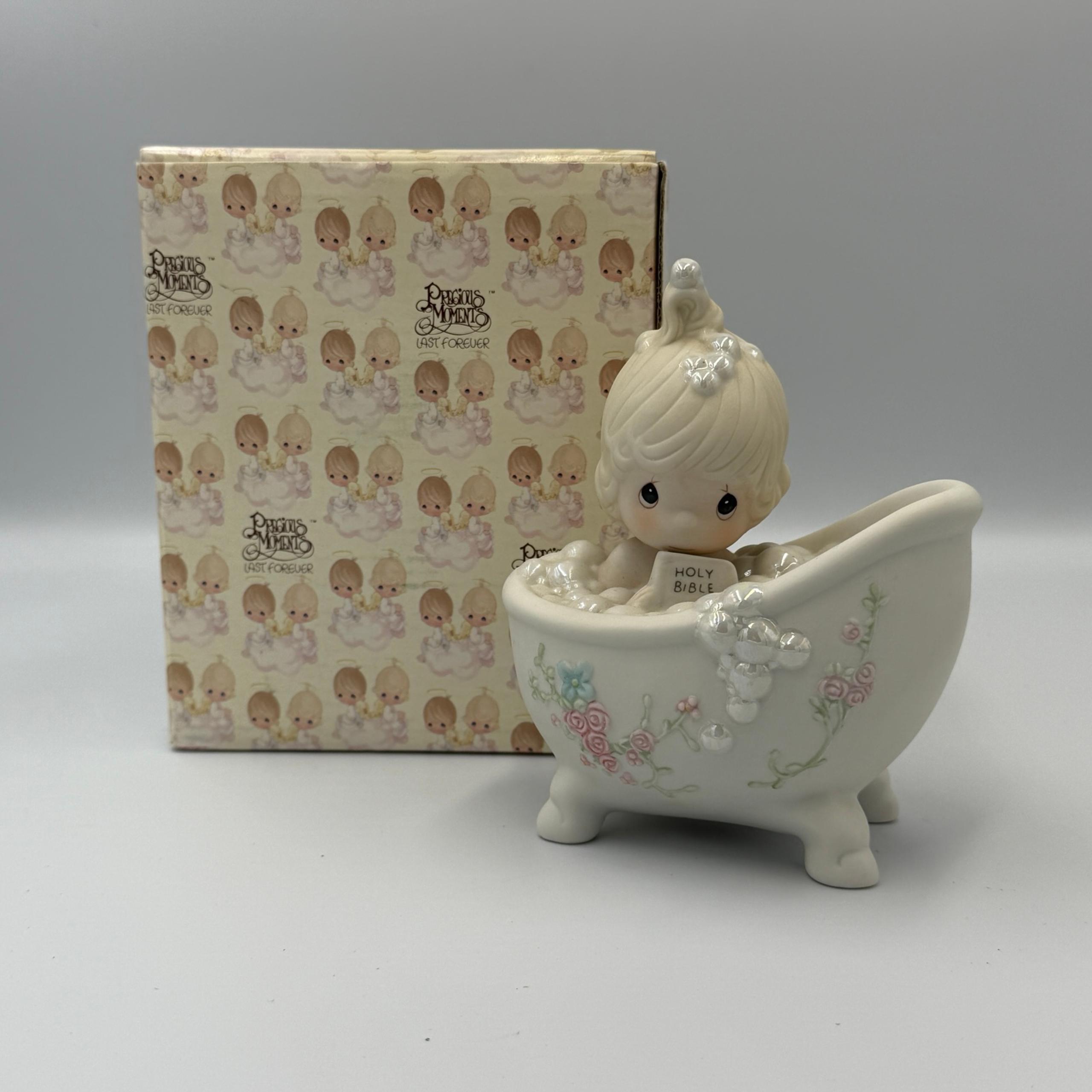 1985 PRECIOUS MOMENTS “He Cleansed My Soul” Figurine Girl Bathtub Bubbles 100277
