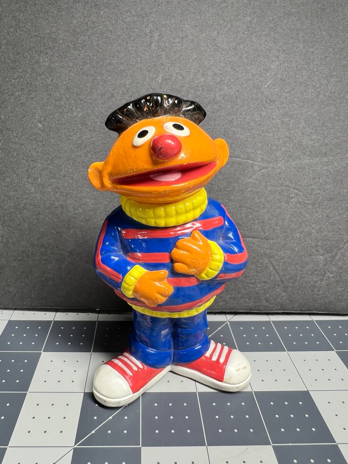 RARE IMPORT - ERNIE MUPPET SHOW MUPPETS 1976 CERAMIC FIGURINE BY GORHAM JAPAN