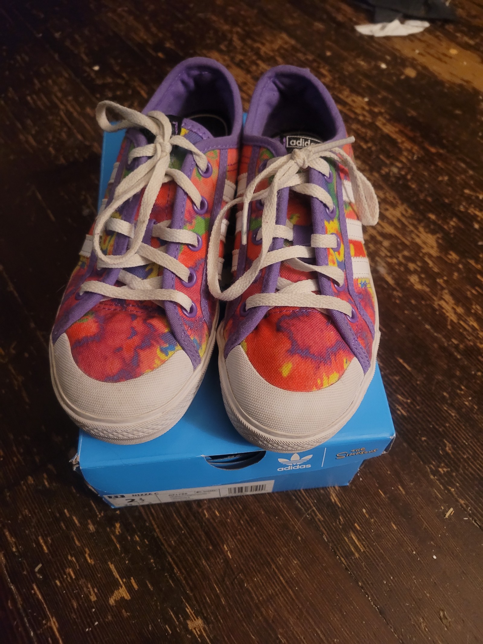 Lisa Simpson Adidas