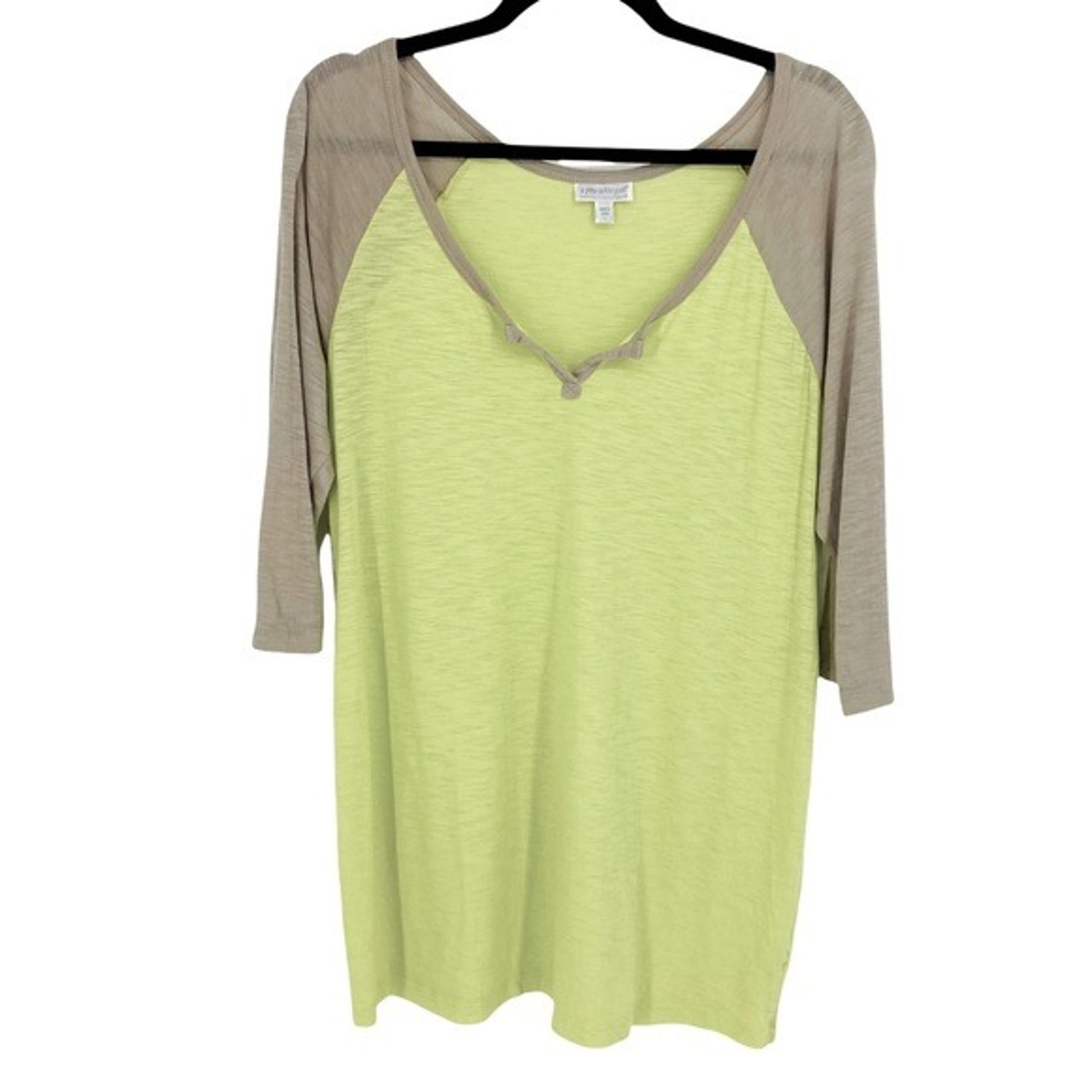 A Pea in the Pod Raglan Maternity 3/4 Sleeve Tee