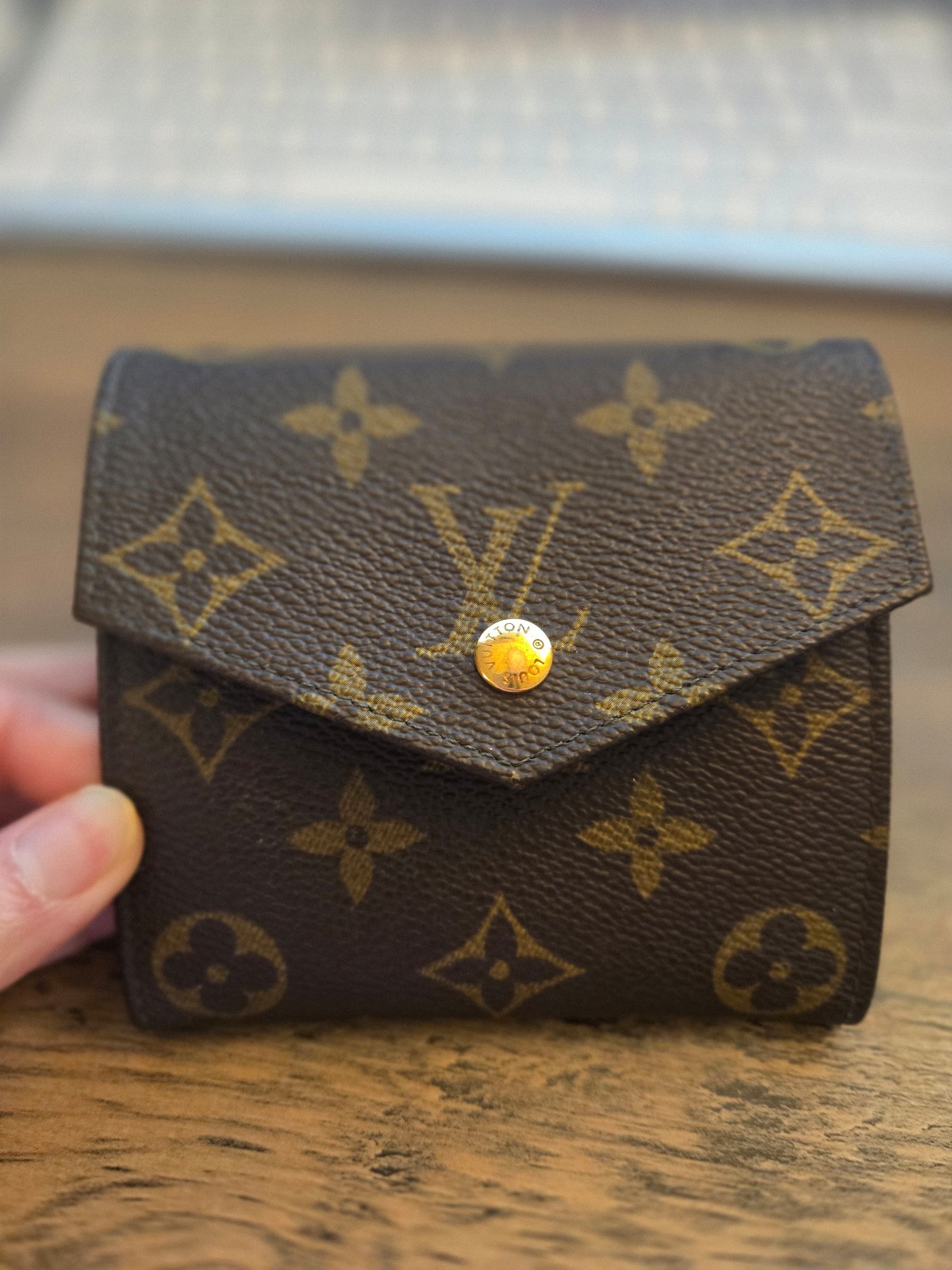 Louis Vuitton Compact Elise Wallet