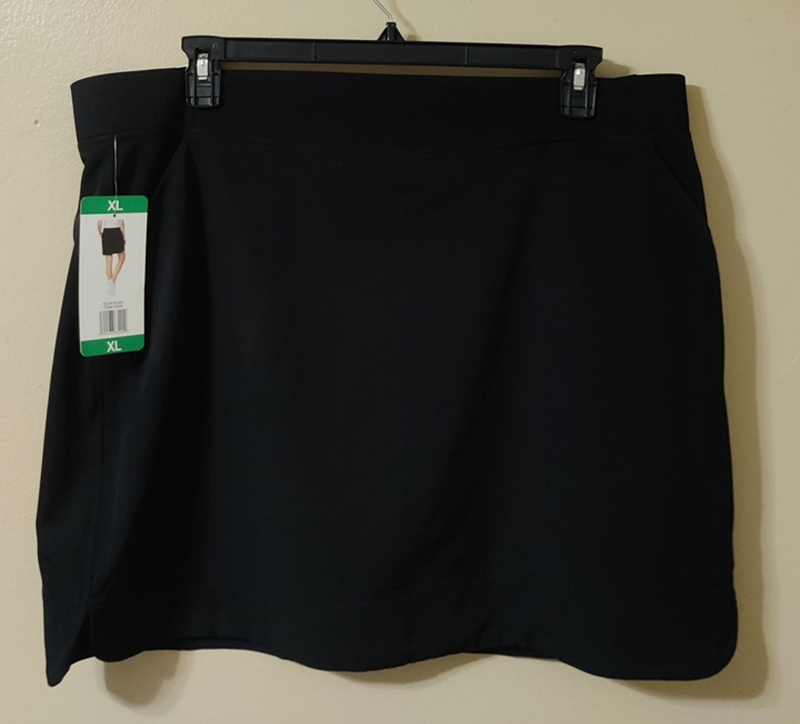 32 Degrees Cool Black Skirt, Women’s XL (42W x 19L)