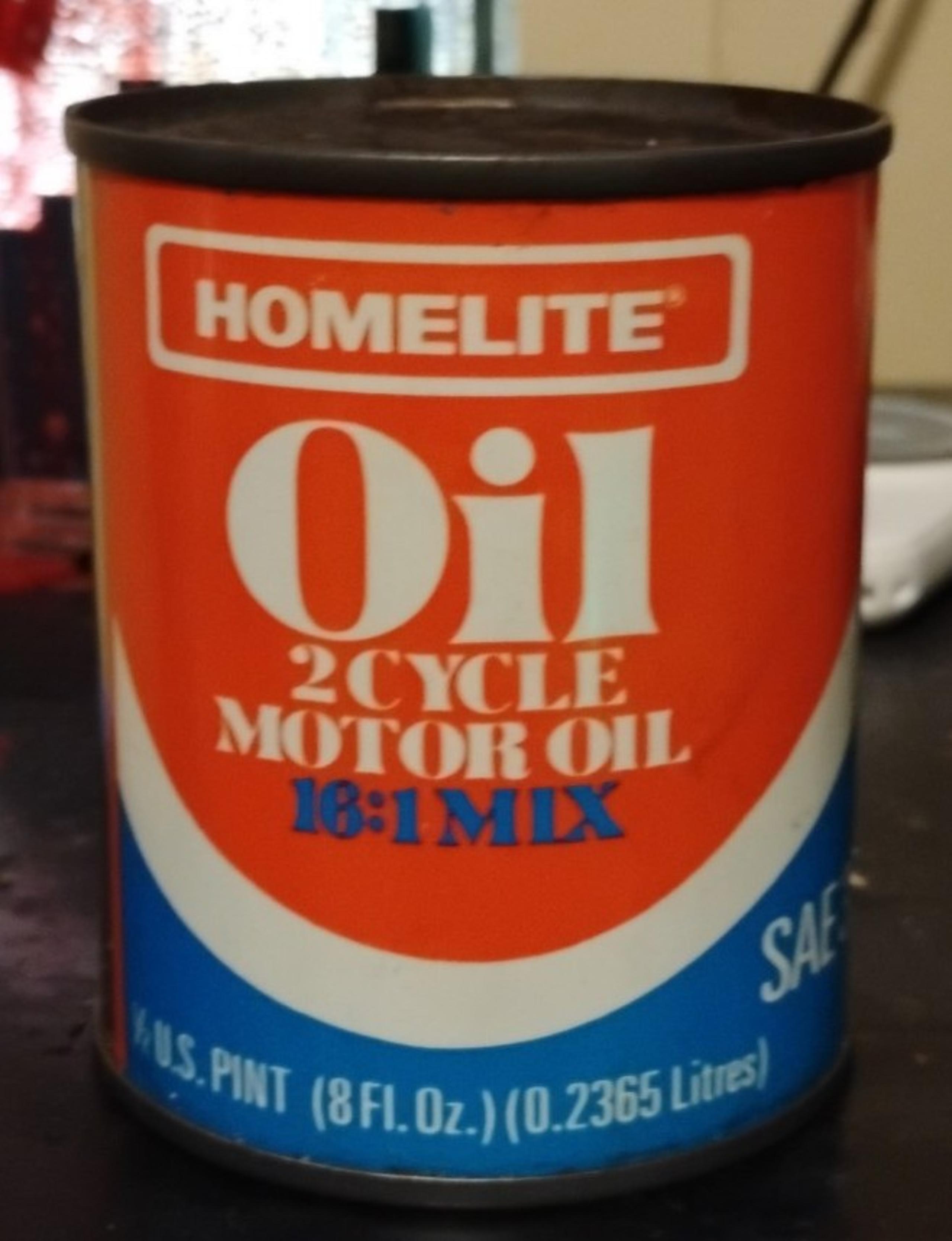 Vintage homlite 2cycle oil can