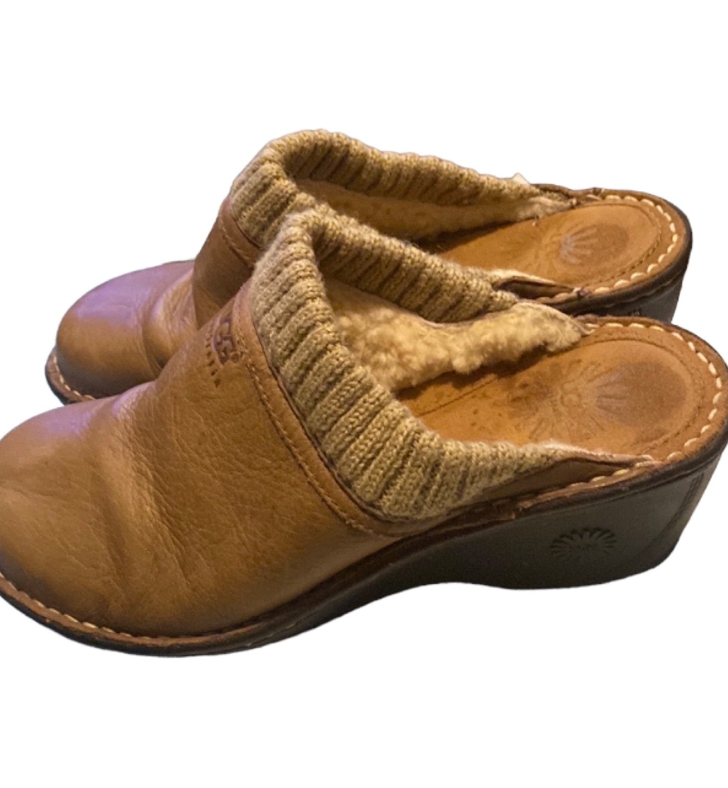 UGG Australia Tan Slip-On Leather Mule Clogs..Sz:7