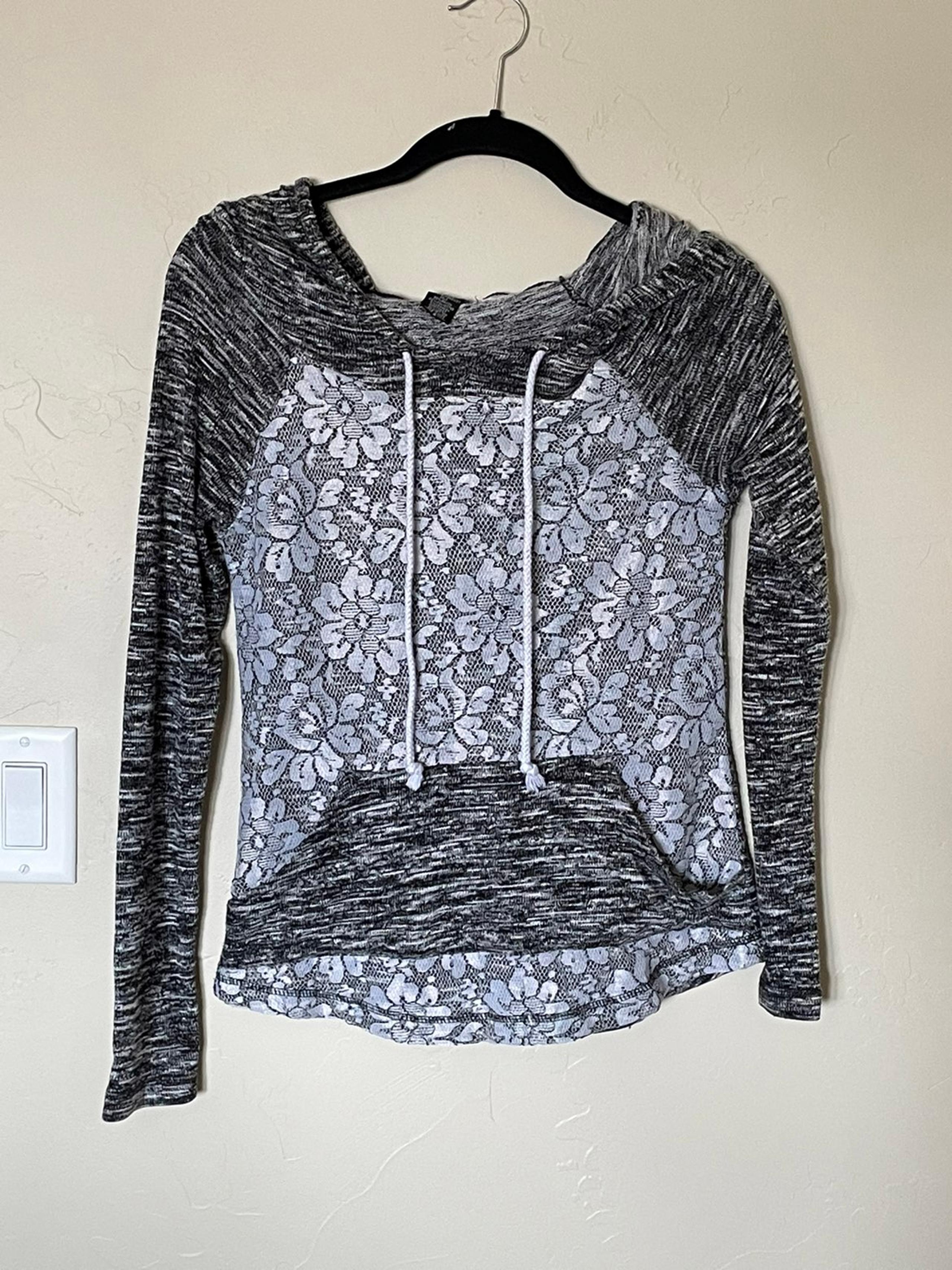 Women Small Miss Chievous Hoodie Sweater