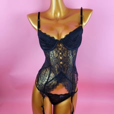 Floral Lace Underwire Garter Bustier Set