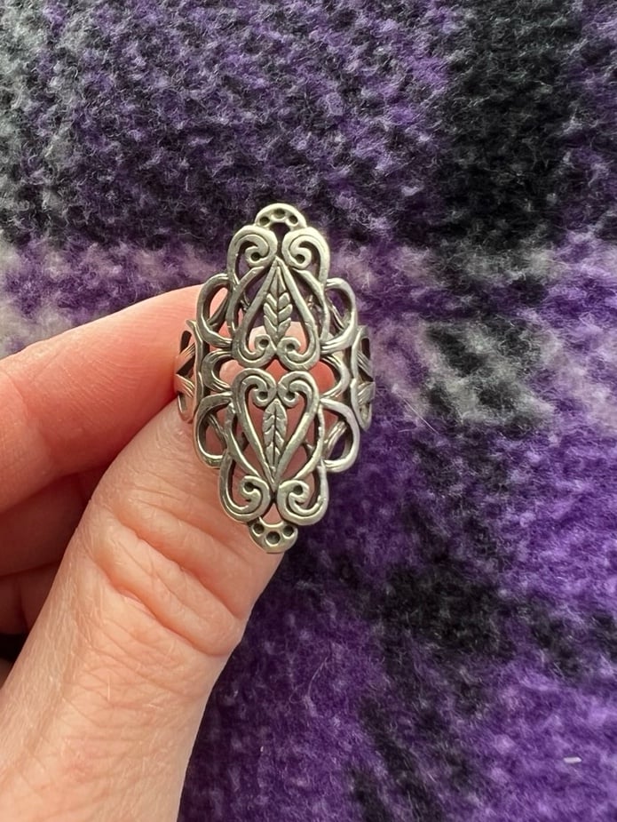 Vintage Sterling silver filigree ring