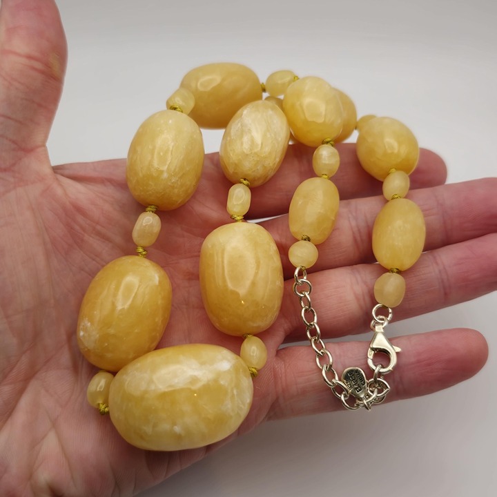 19 Inch Sterling Silver Barse Yellow Jade Necklace B151