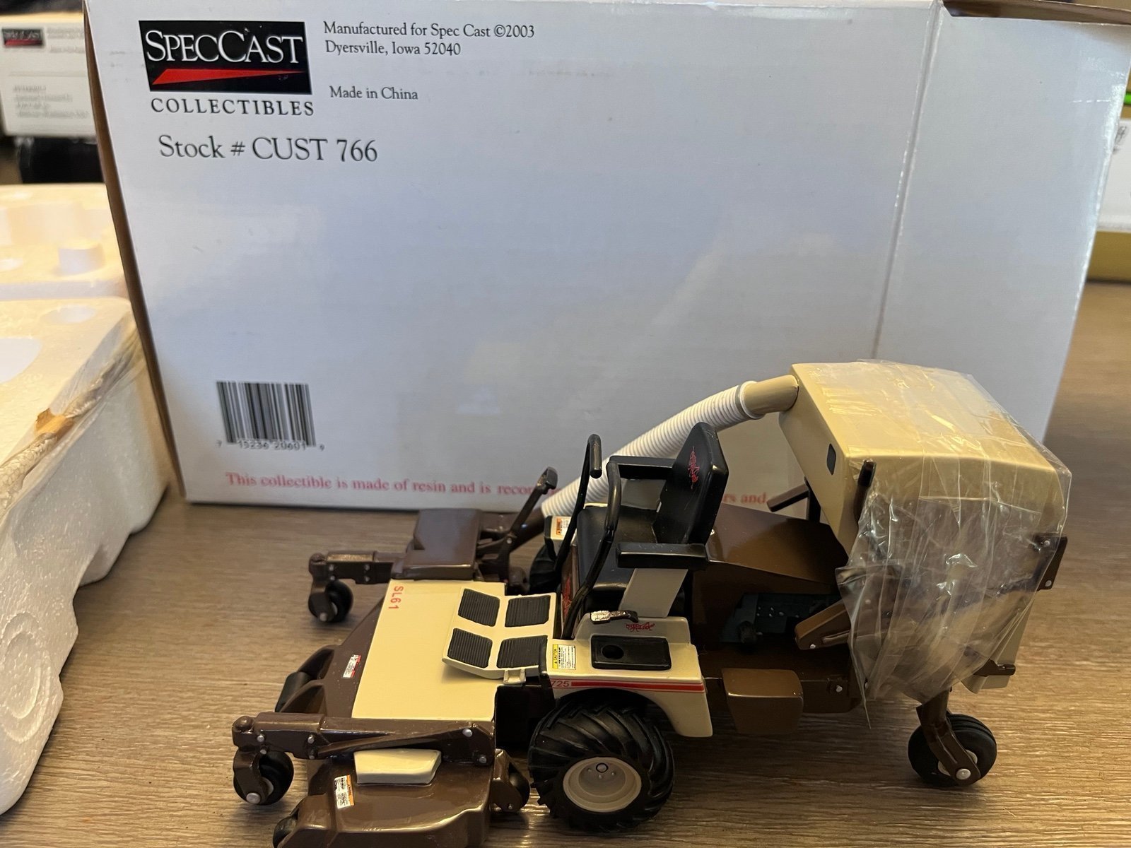 Spec cast 766 limited edition zero turn grasshopper mower sl61 box speccast