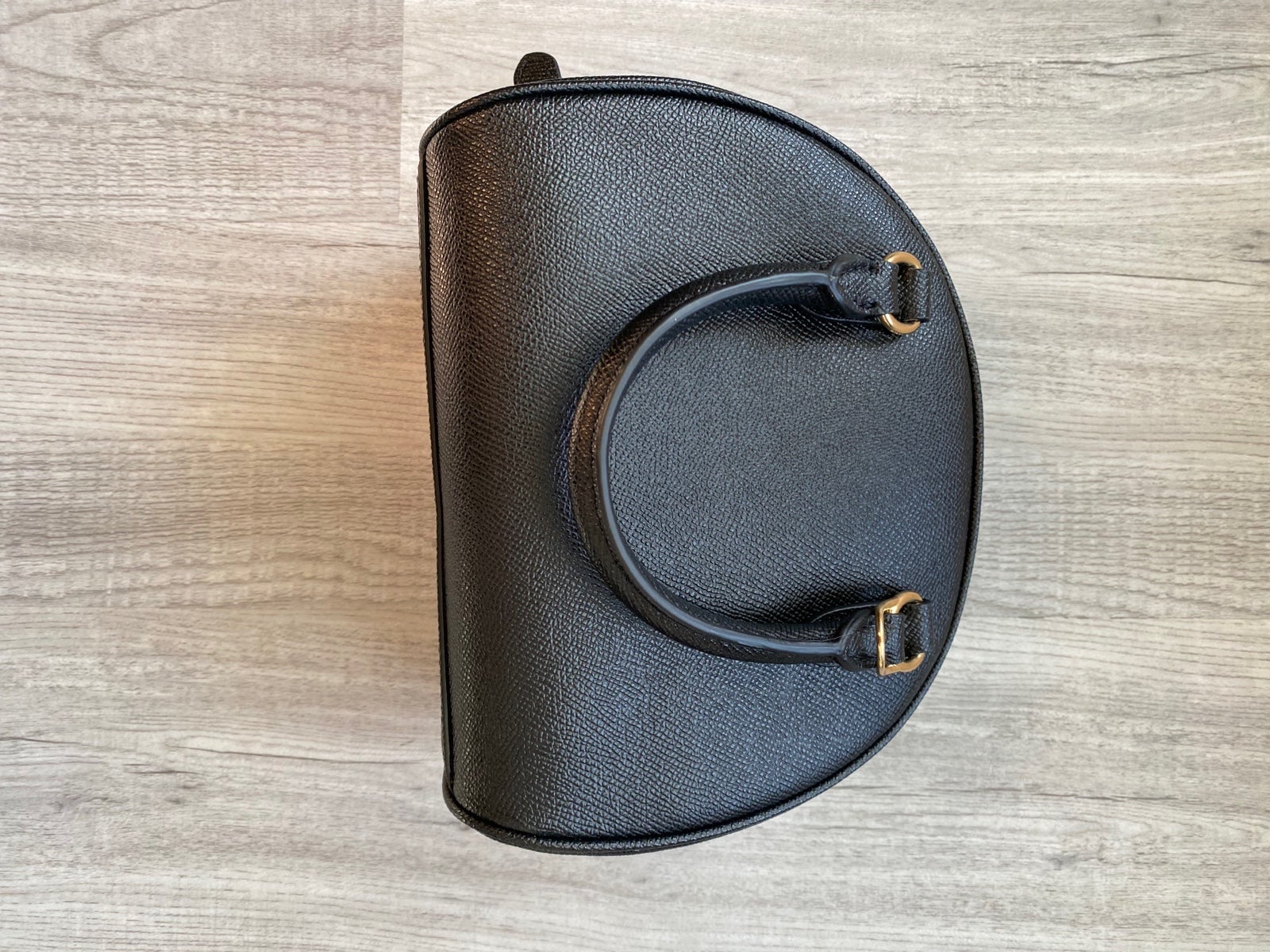 Coach Sydney Satchel shops Black Gold