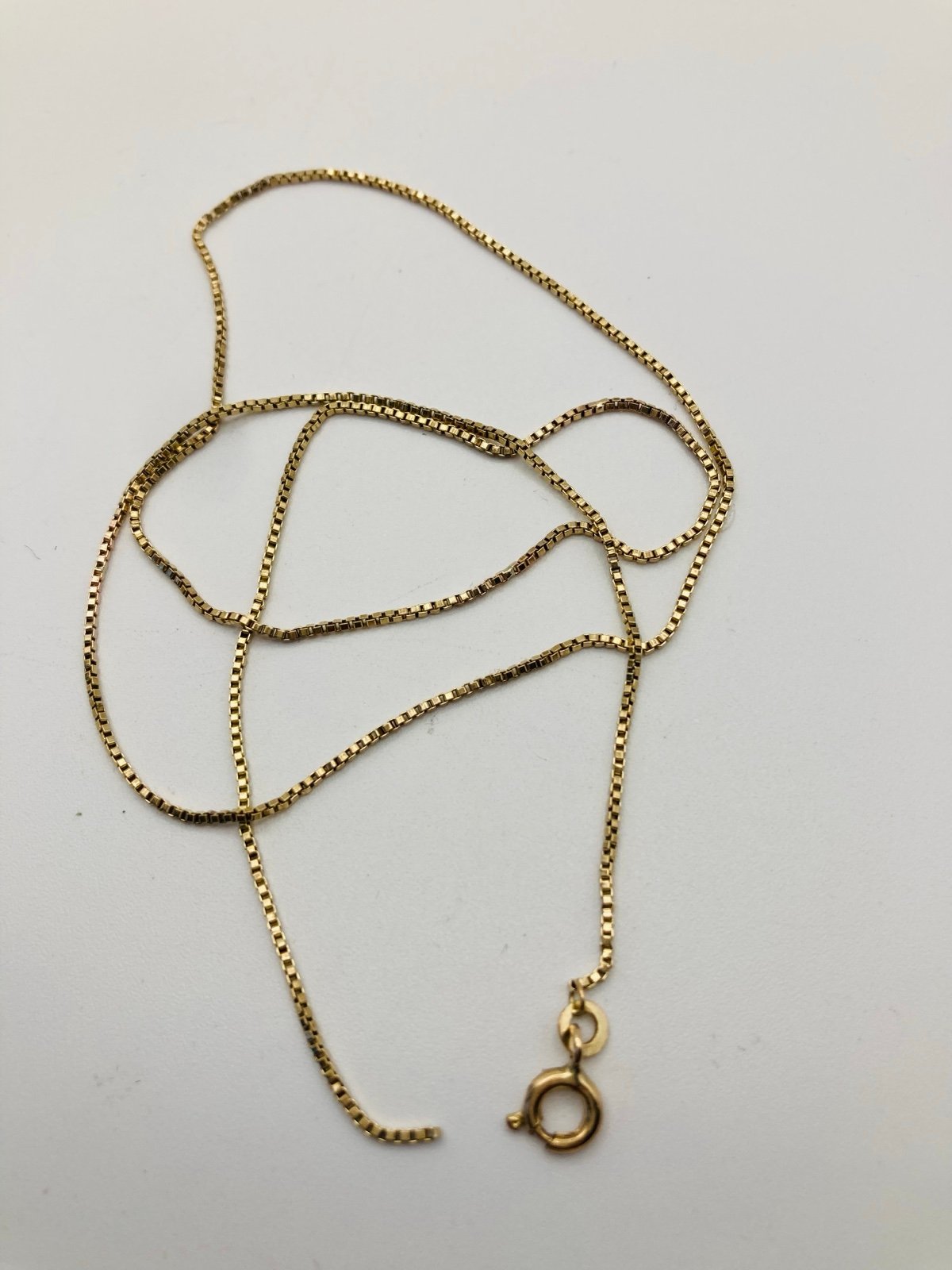 333 FBM 8kt yellow Gold broken chain