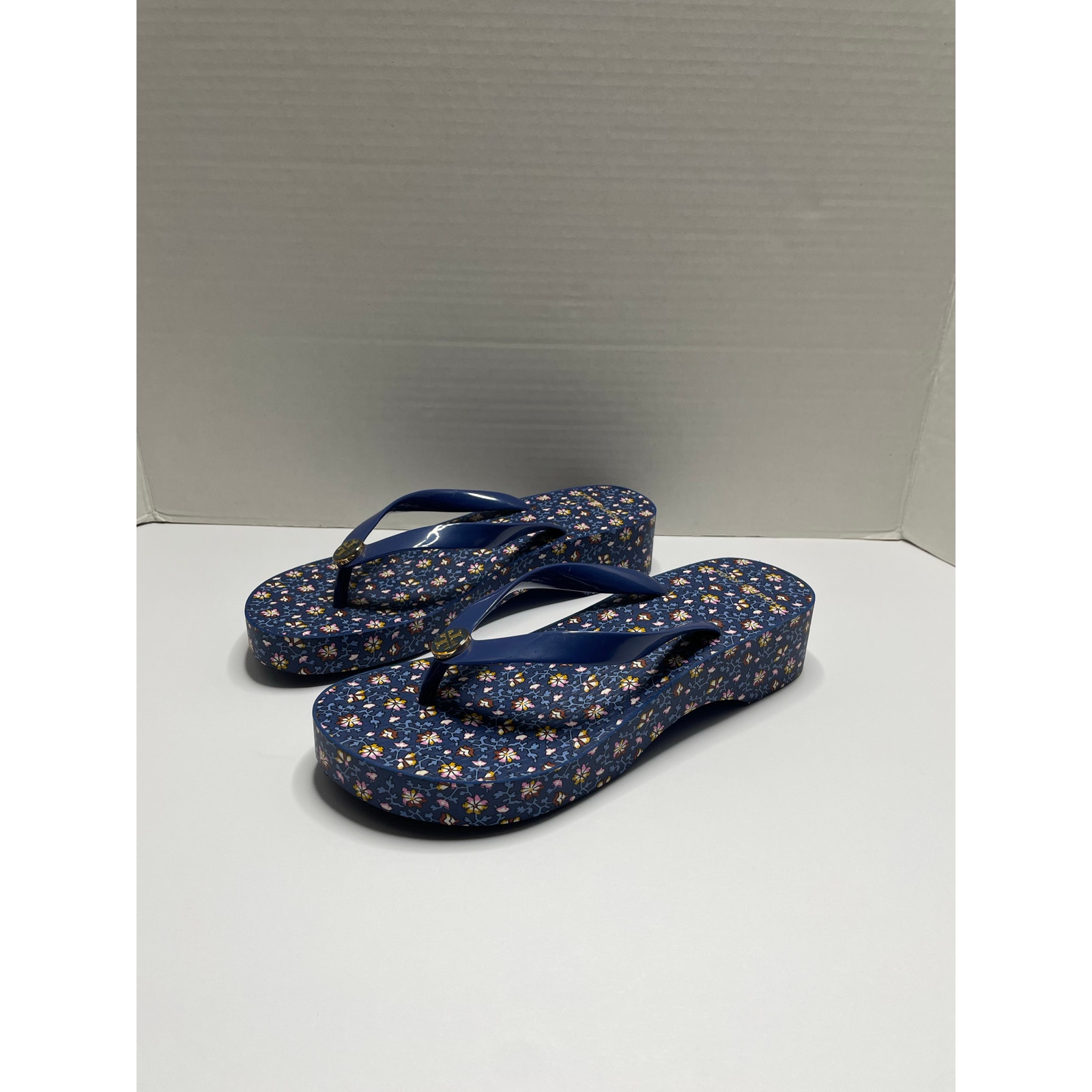 Tory Burch Wedge Flip Flip Blue Floral Womens Size 7