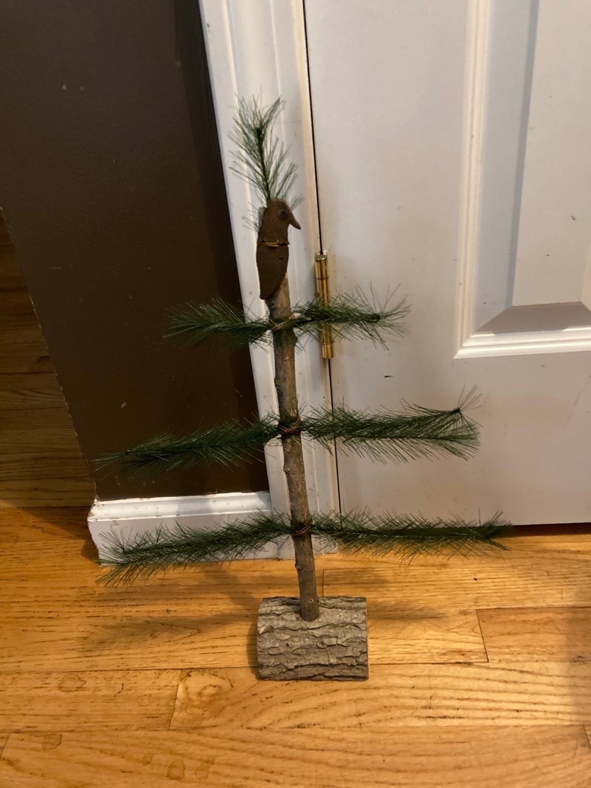 Primitive decor