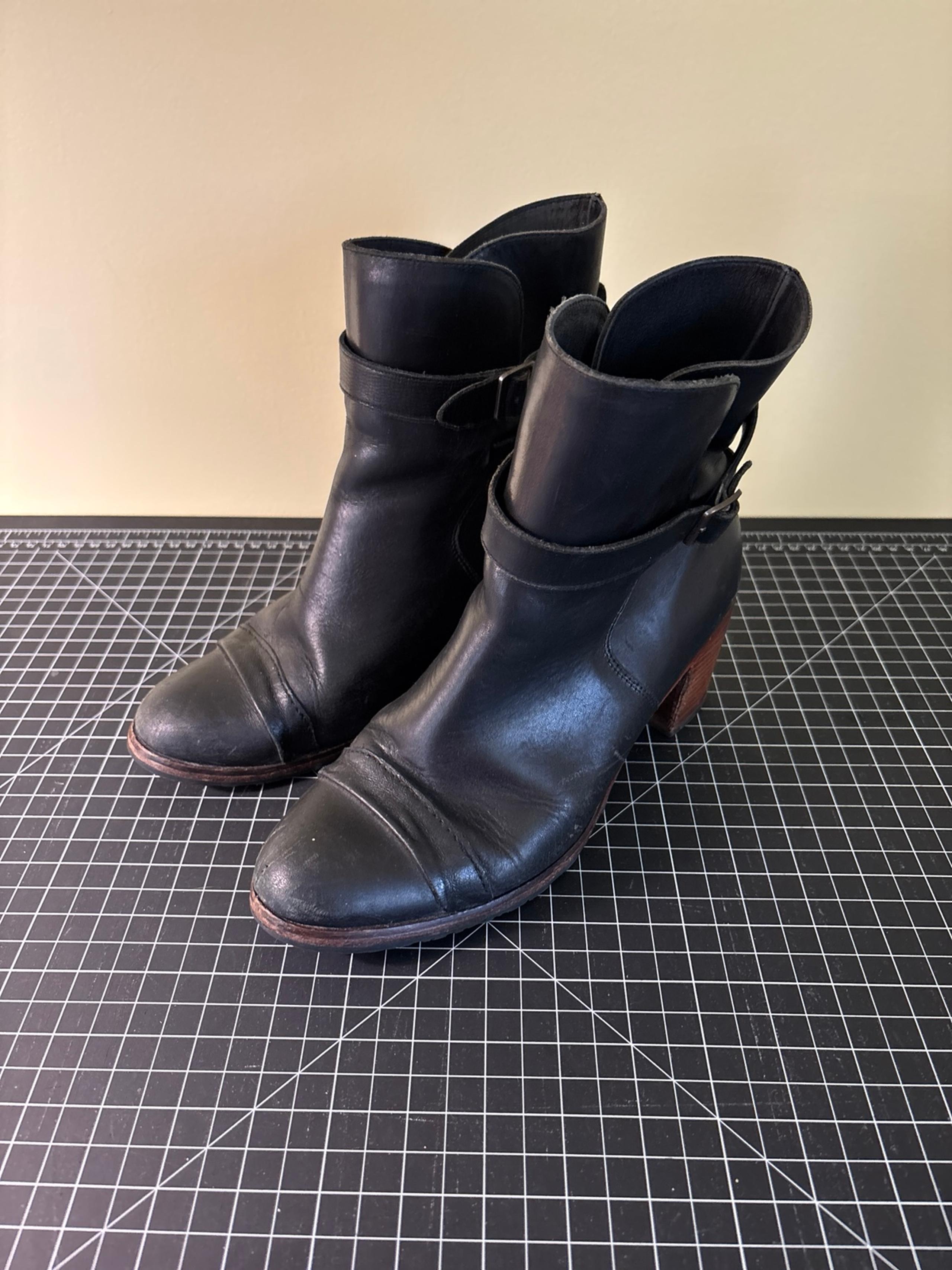 Wolverine Boots, black, size 8.5