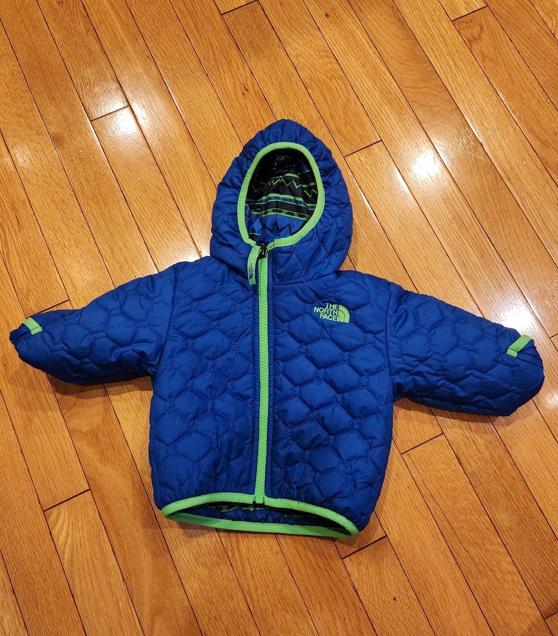 North Face perrito reversible jacket size 3-6 months