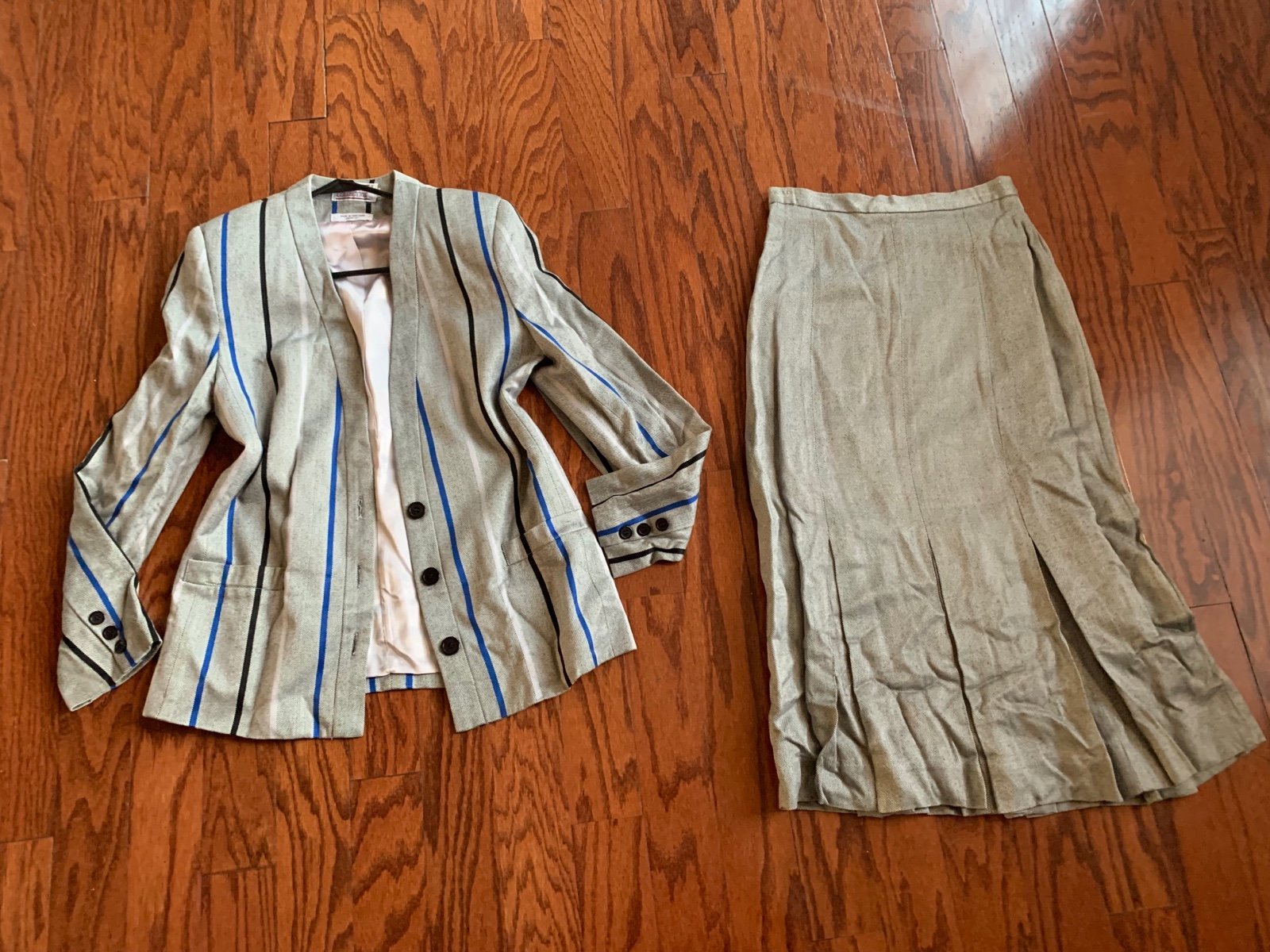 David Hollies Strip Skirt Suit Size 8