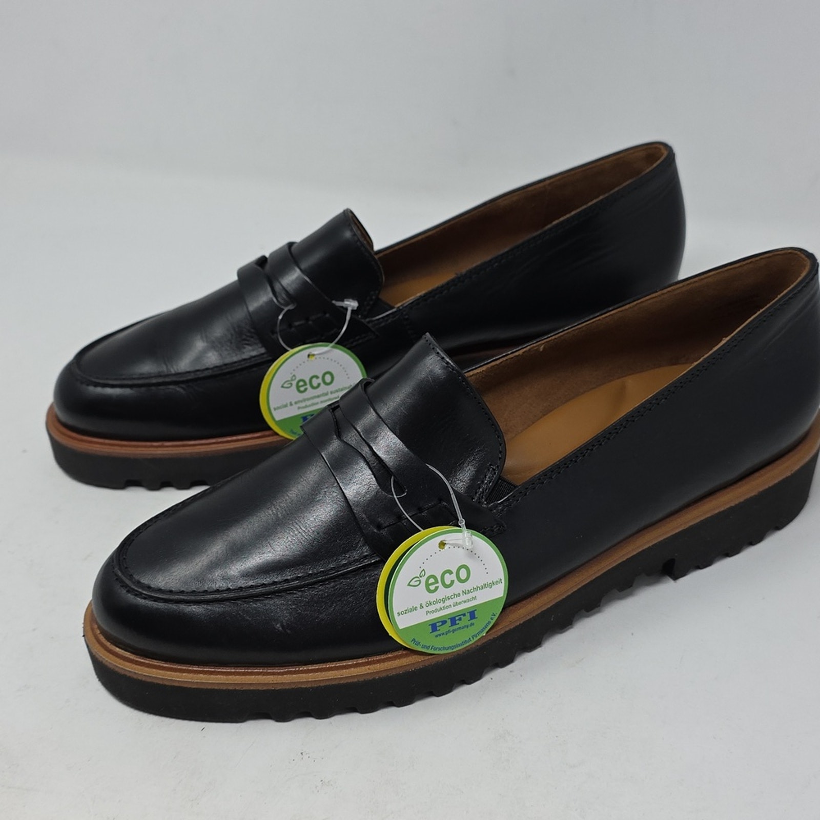 Paul Green Women's Jordan Almond Toe Loafers Black Size 7= 9.5
