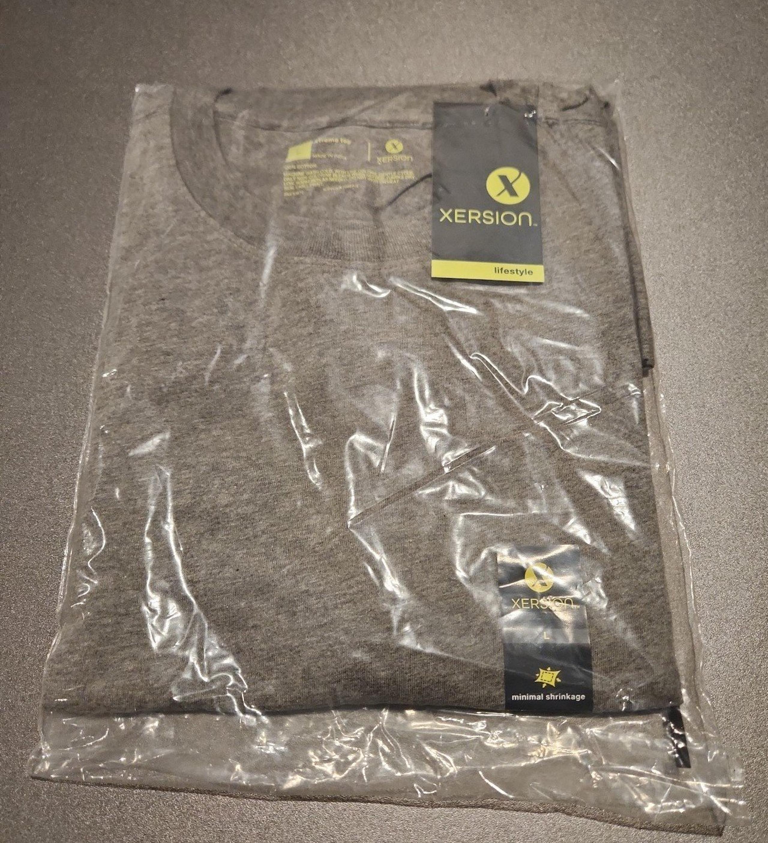 Xersion Men's T-Shirt Size L