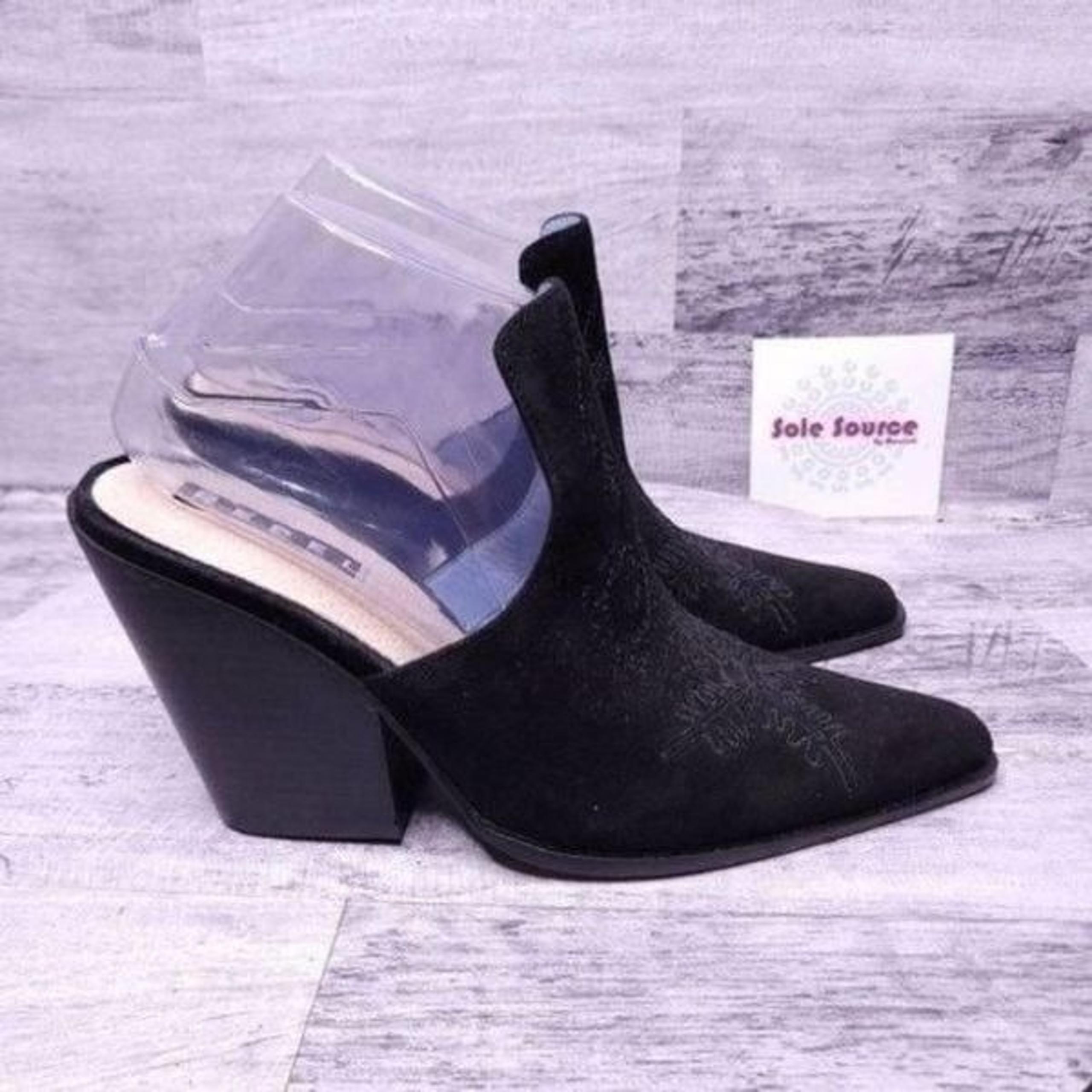 Rebel Wilson Rhythm and Blues Extended Vamp Suede Mule Black Women's 8.5 Wide