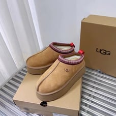 UGG Women's Tazz Suede Chestnut Size；Women US 9