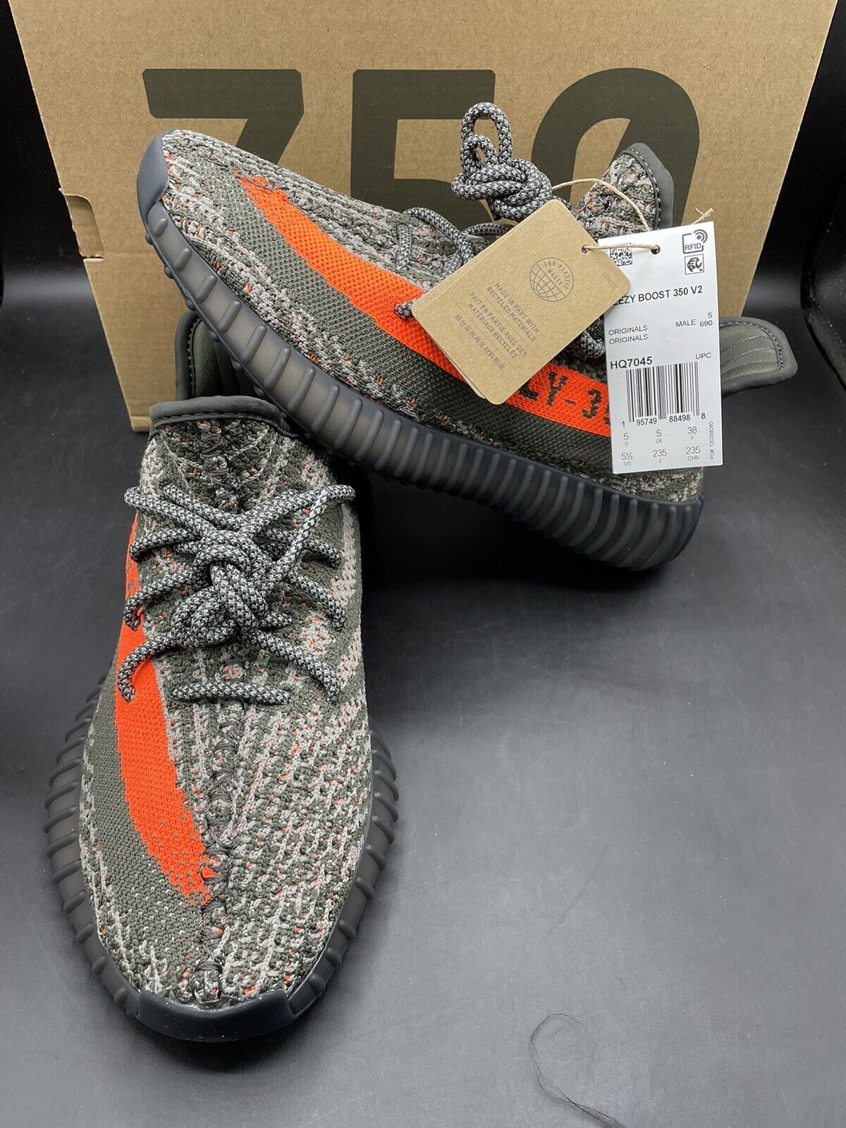 adidas Yeezy Boost 350 V2 Carbon Beluga Mens Size 5.5 New! HQ7045