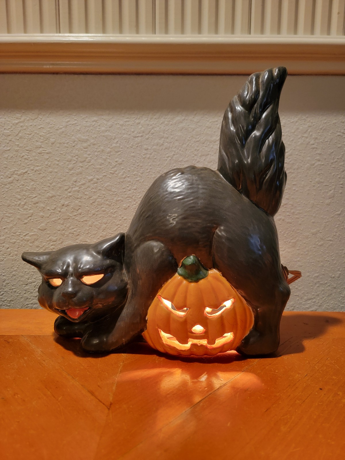 Vintage Ceramic Black Cat jack O Lantern Decor Light . WORKS!!