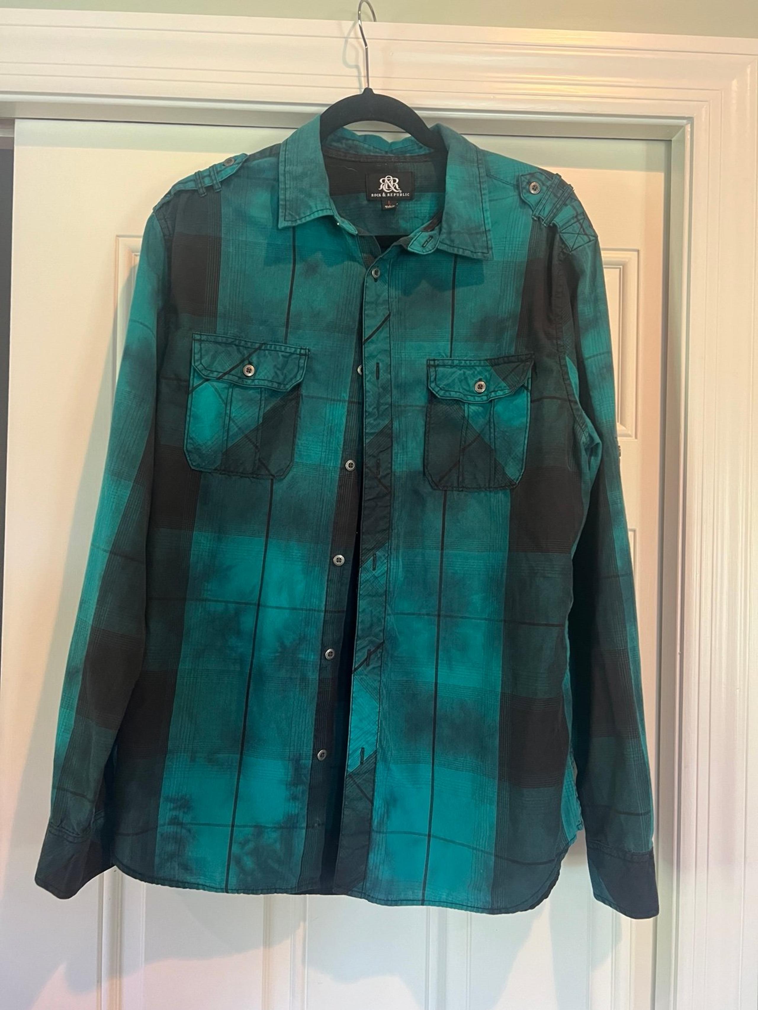 Rock & Republic Men’s Shirt Size Large Button Up Green & Black Roll Tab Sleeve E