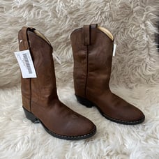 New with tags! Brown leather cowboy boots