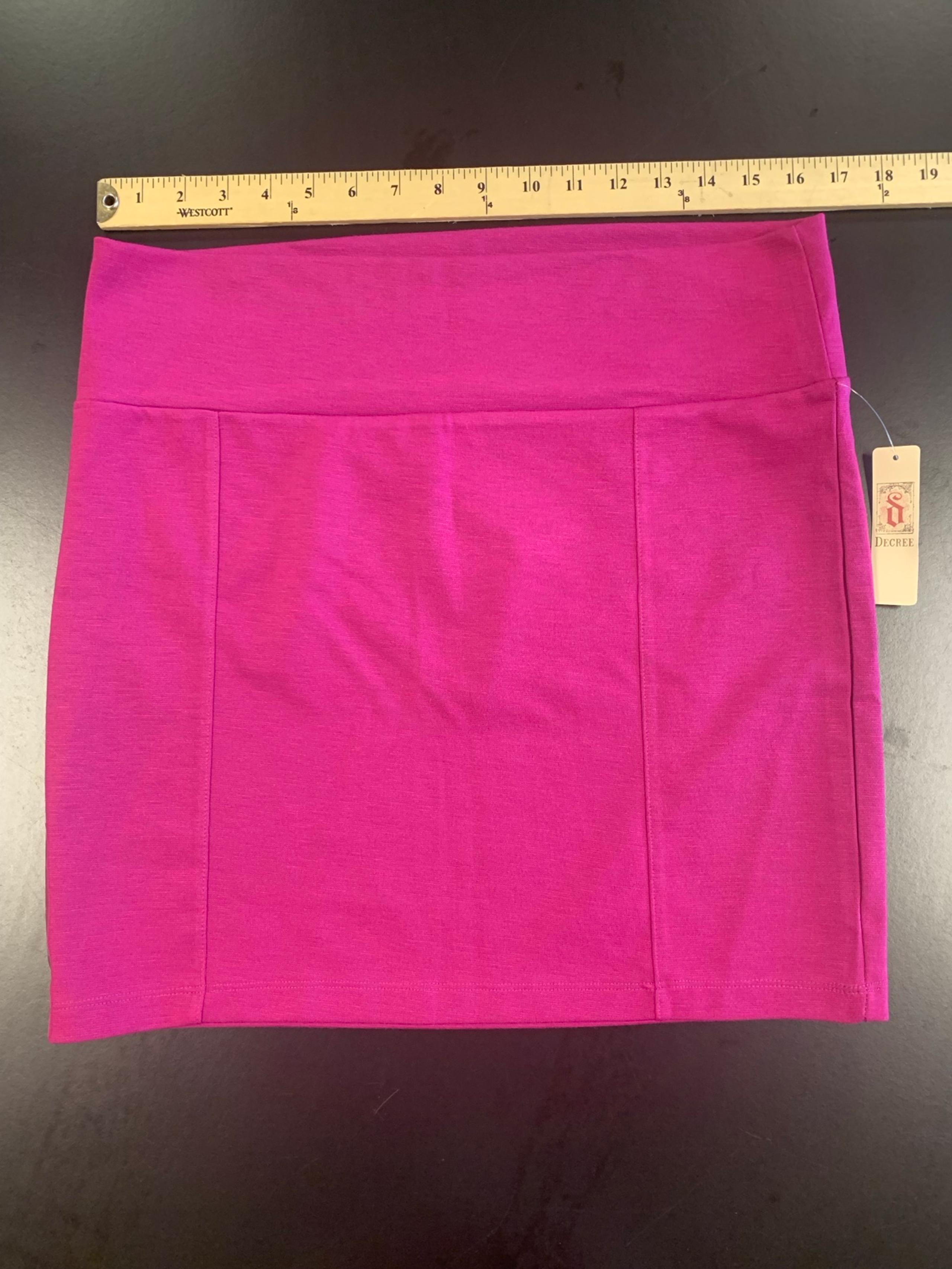 NWT Decree Mini Skirt Size XL Juniors