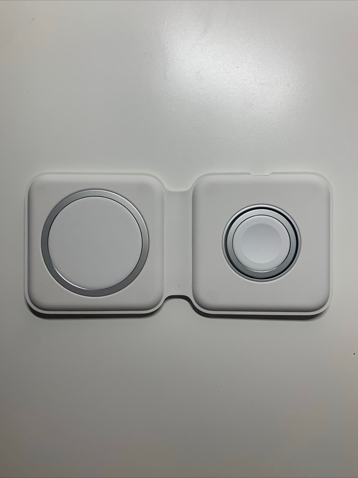 Genuine Apple MagSafe Duo Charger