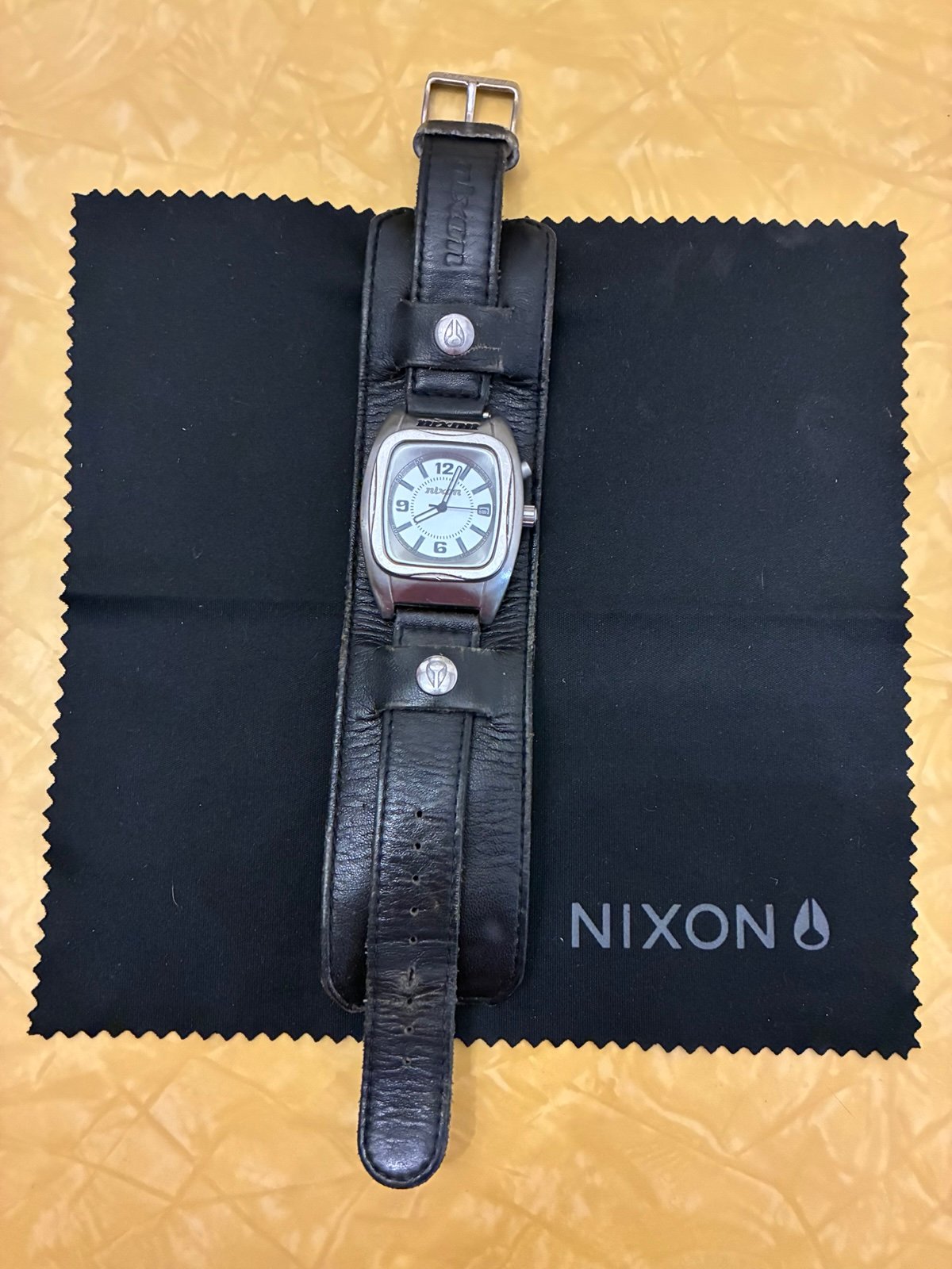 Nixon Powerslave (Rocker) “YES” Men’s Watch