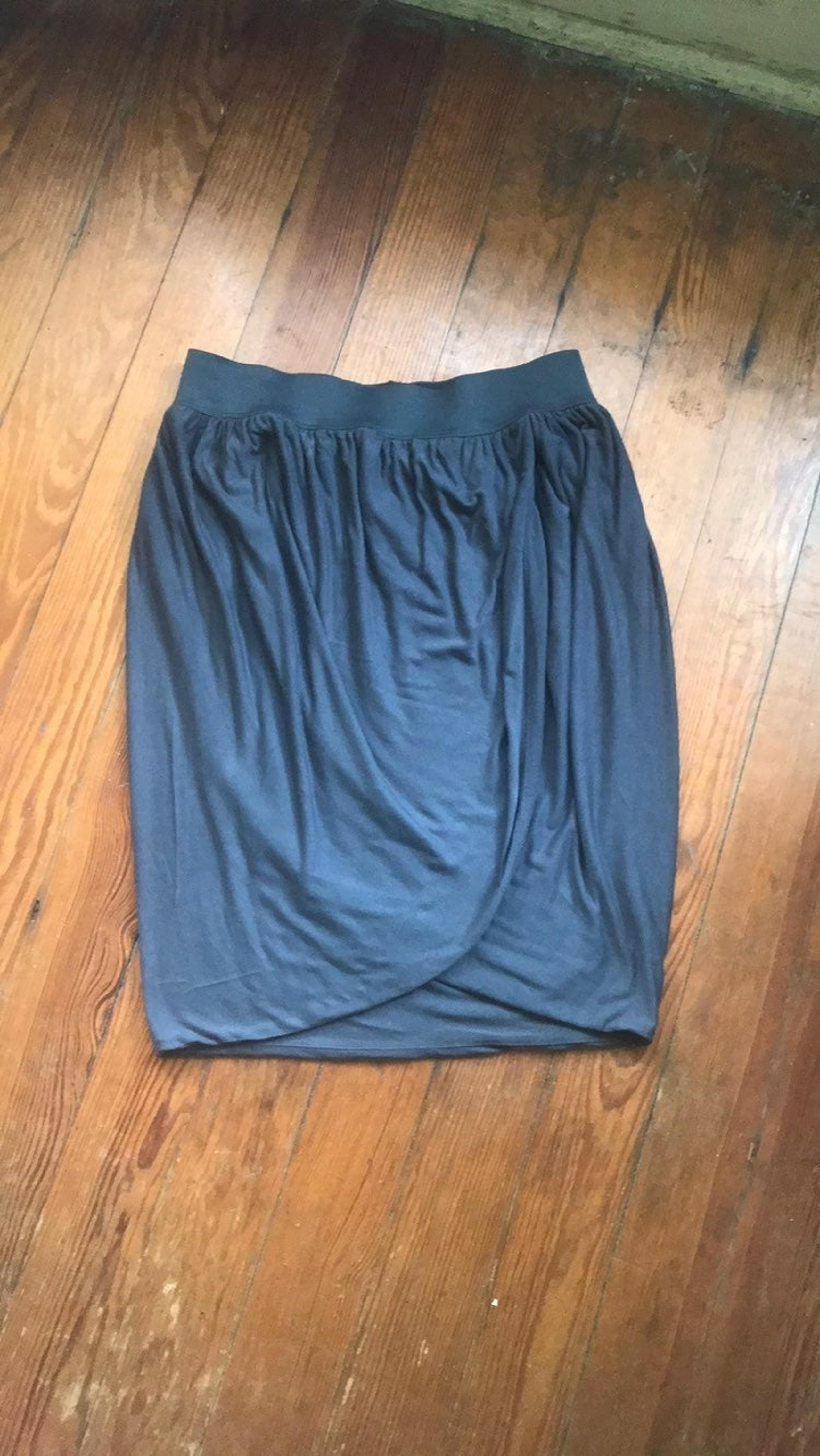 Women’s Gap Front Wrap Skirt - D16