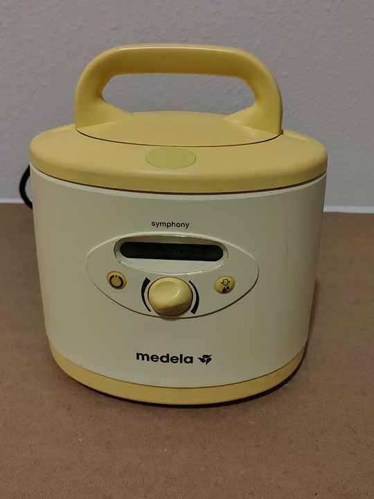 Medela Symphony 2 .0 Breastpump with 2405 Hours and 0 Errors