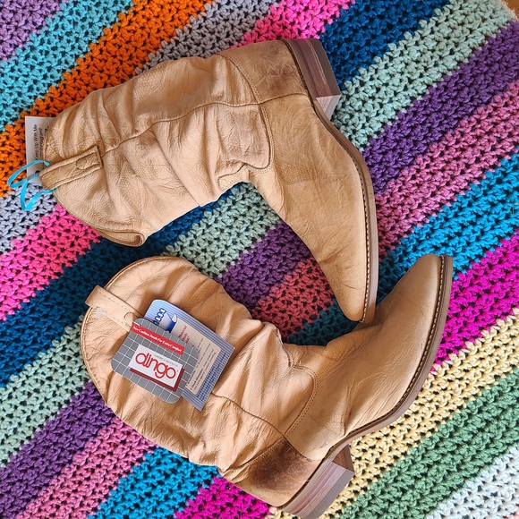 Mens Tan Cowboy Boots - dingo